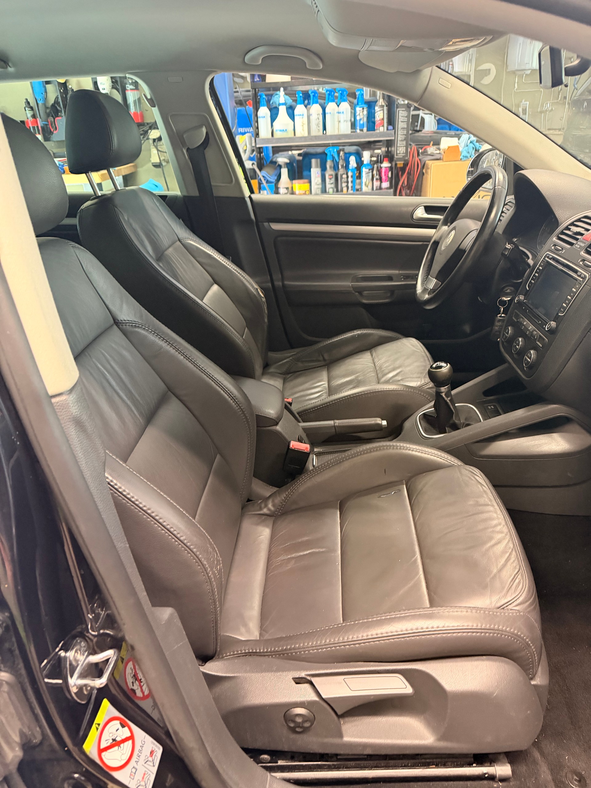 VW Golf Variant 2.0 TDI Sportline-image-6