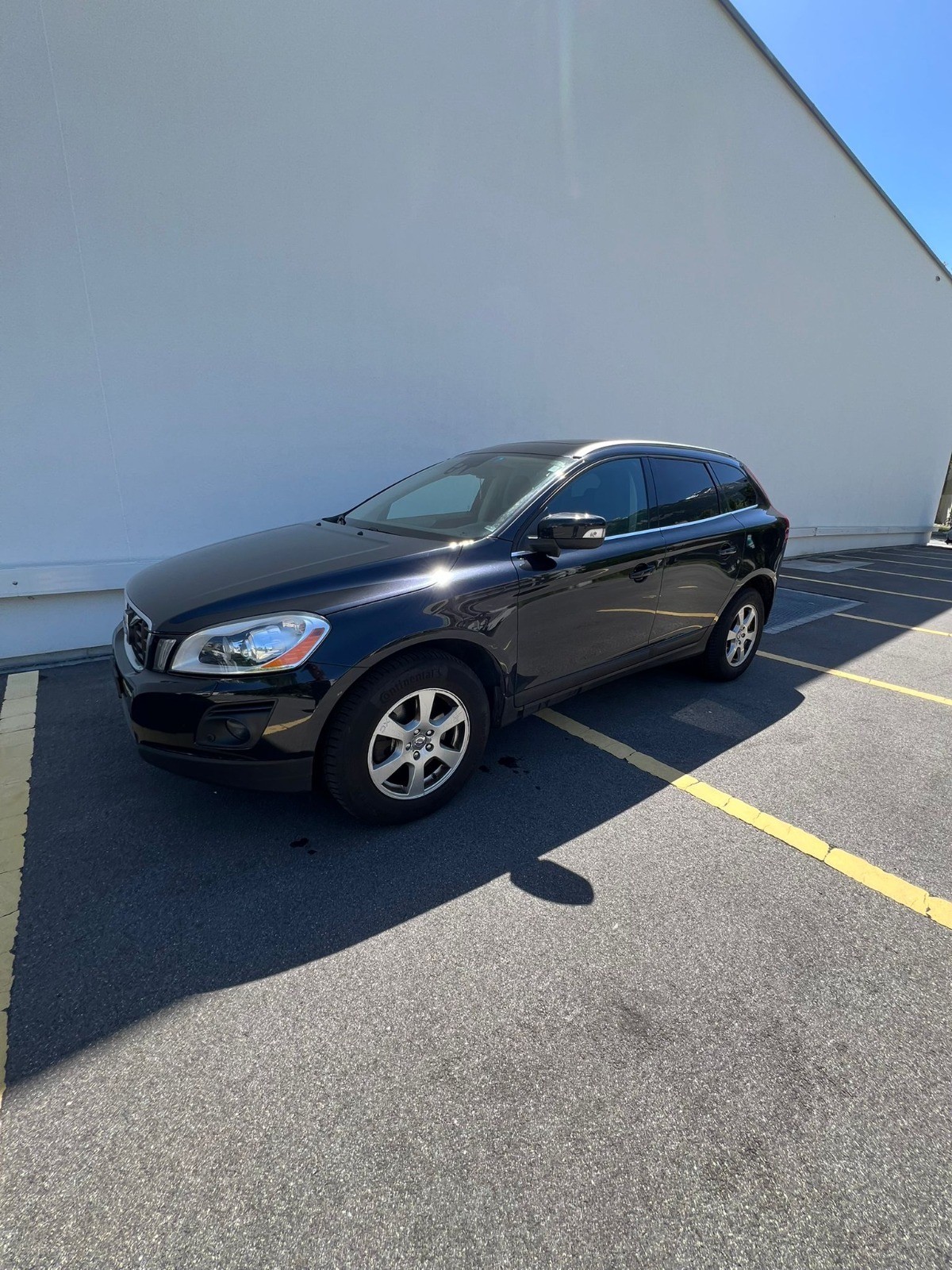 VOLVO XC60 D5 AWD Summum Geartronic-image-2