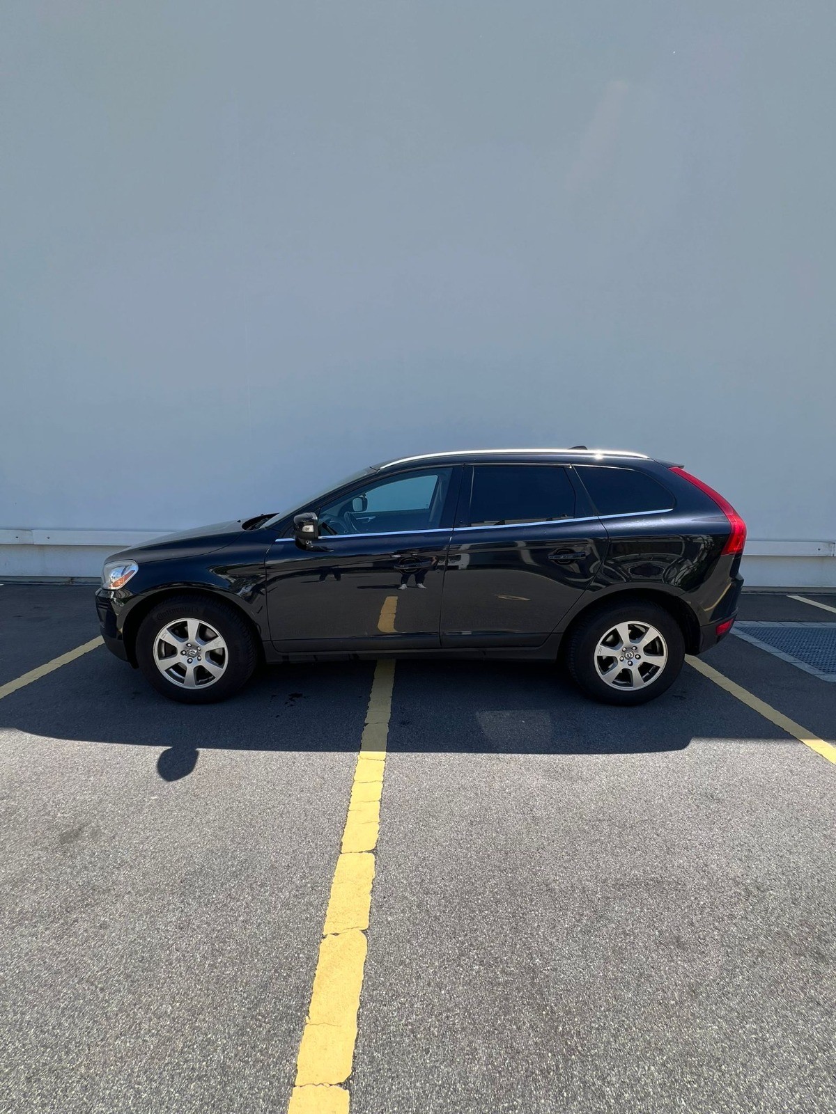 VOLVO XC60 D5 AWD Summum Geartronic-image-3