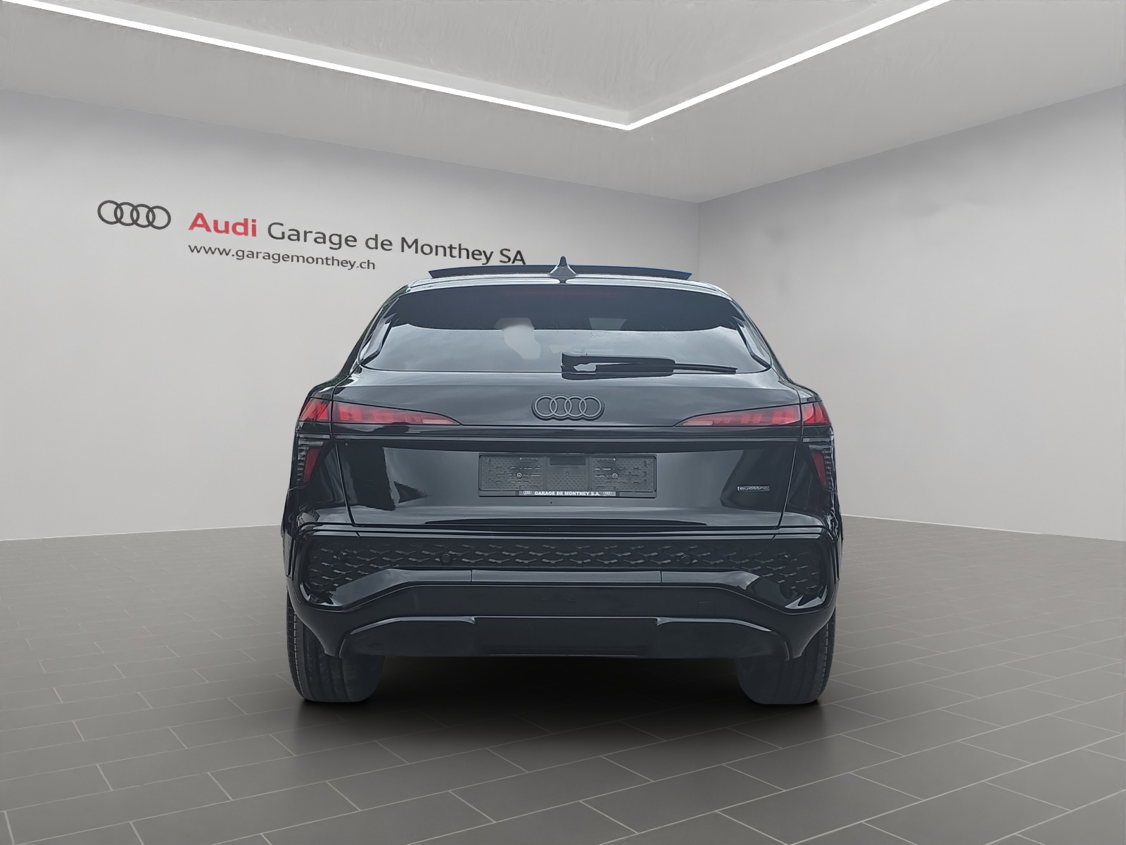 AUDI Q3 Sportback TDI quattro 142 kW S tronic-image-4