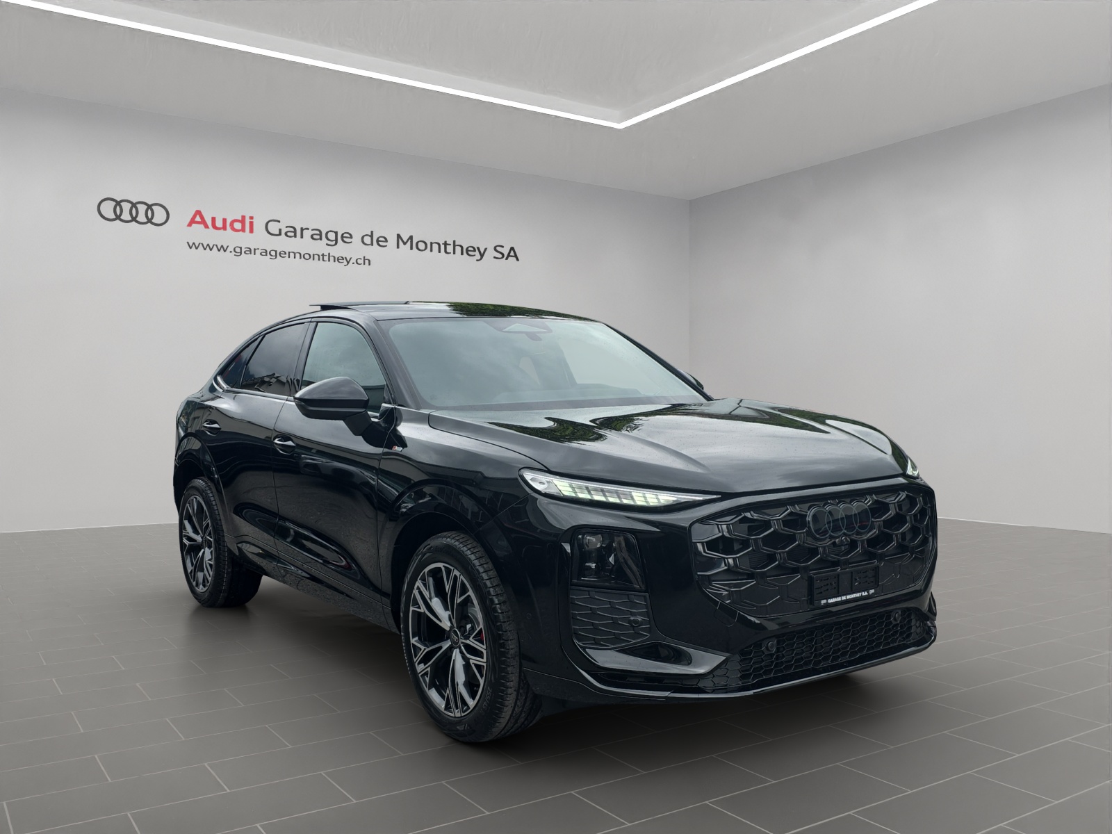 AUDI Q3 Sportback TDI quattro 142 kW S tronic-image-2