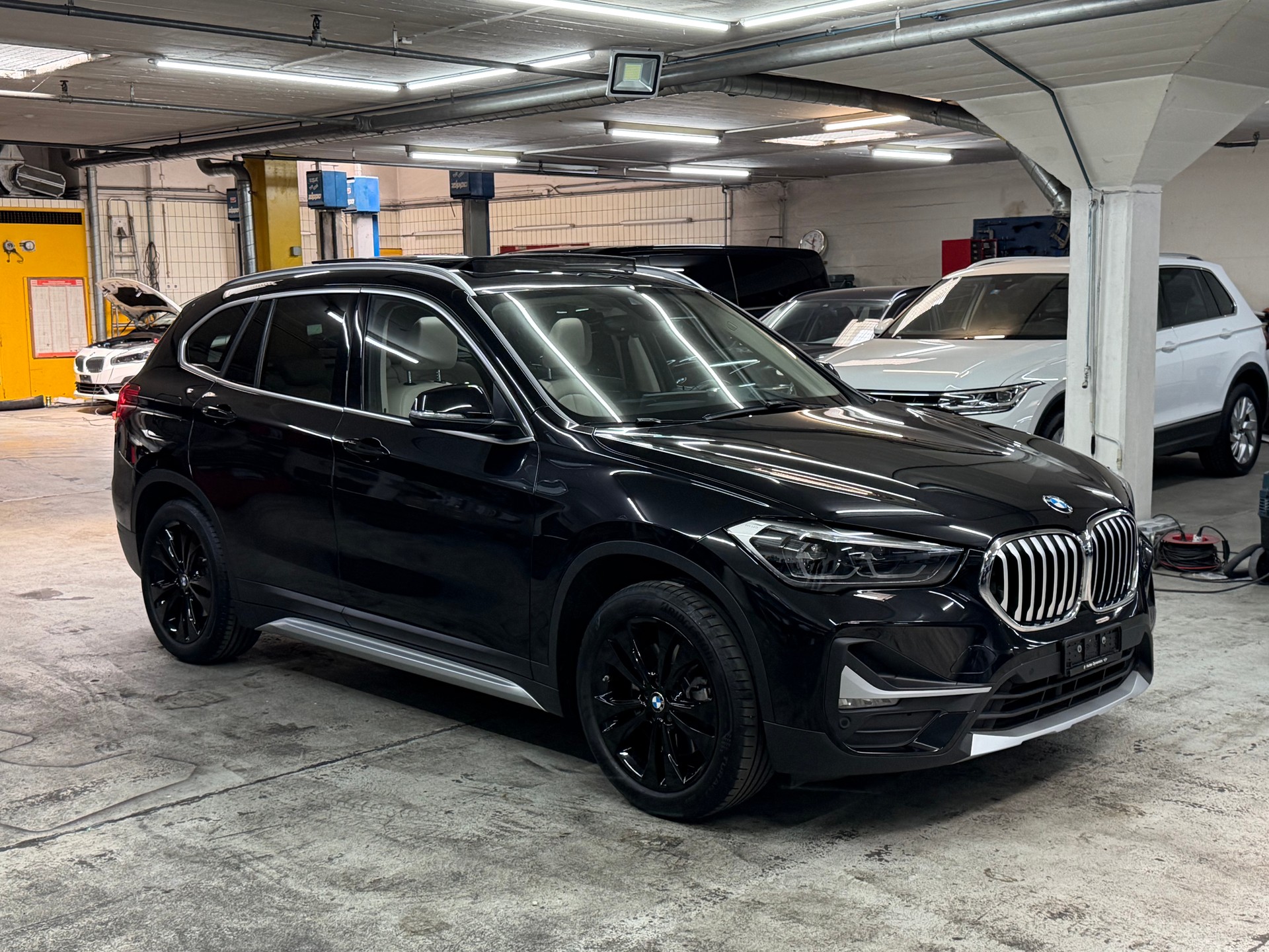 BMW X1 xDrive 25e xLine Steptronic-image-1