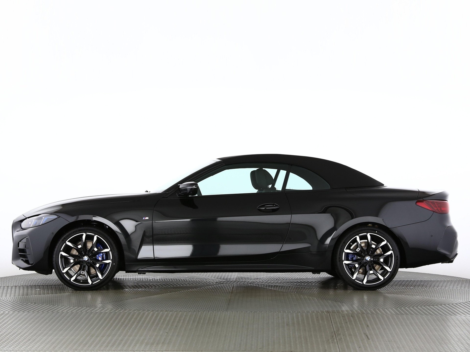 BMW M440i xDrive Gran Coupé-image-2