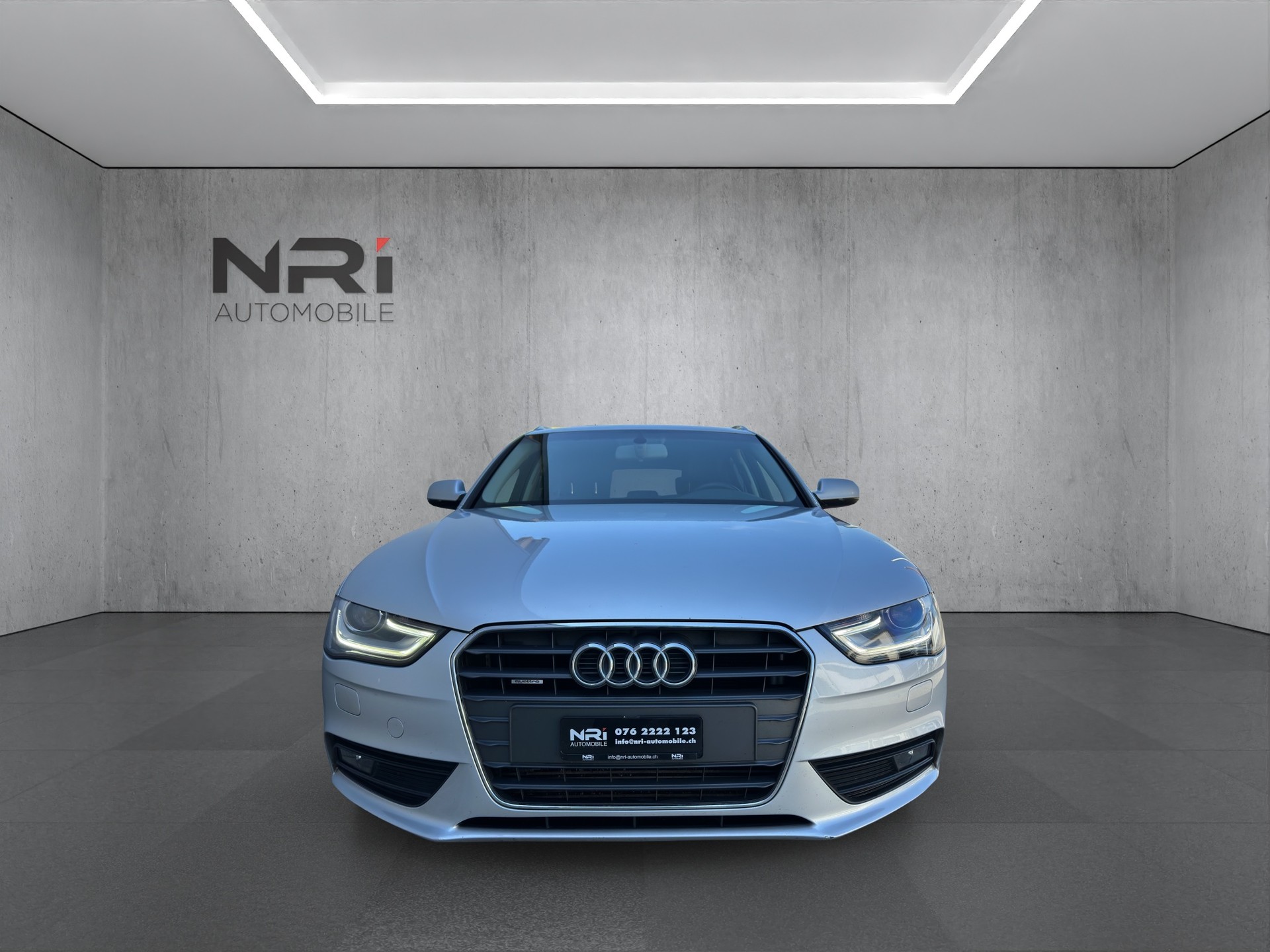 AUDI A4 Avant 2.0 TDI 177 quattro S-Tronic-showroom-element-1