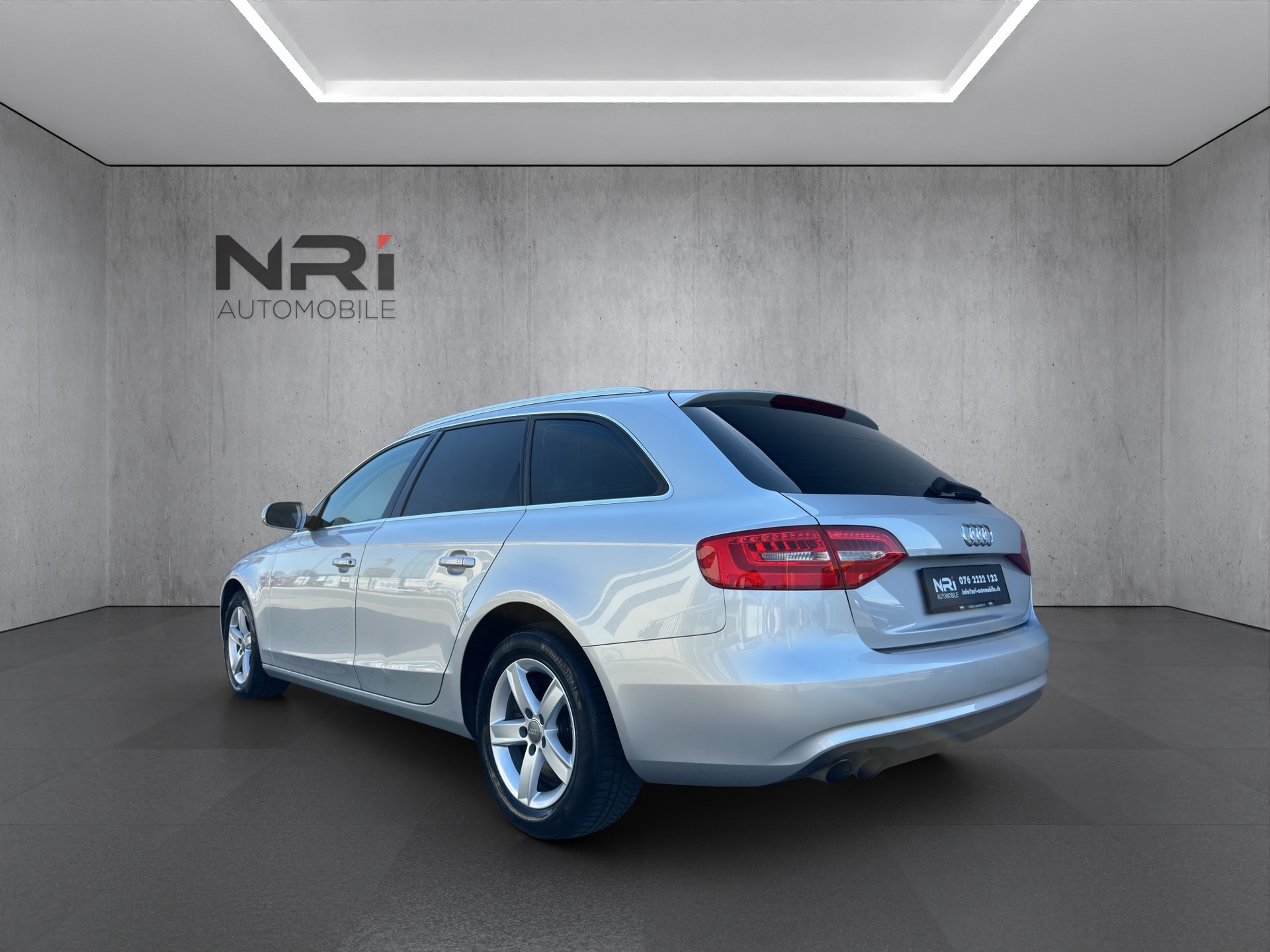 AUDI A4 Avant 2.0 TDI 177 quattro S-Tronic-image-6