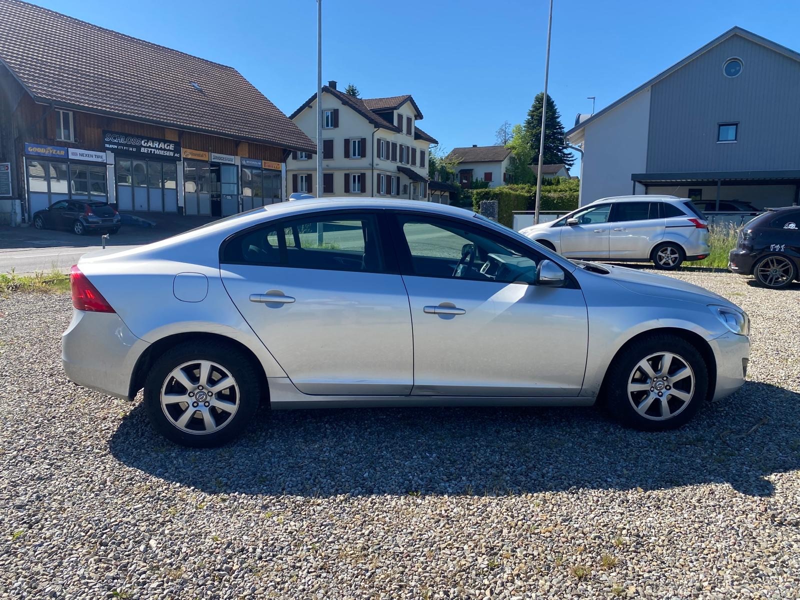VOLVO S60 T3 Momentum-image-3