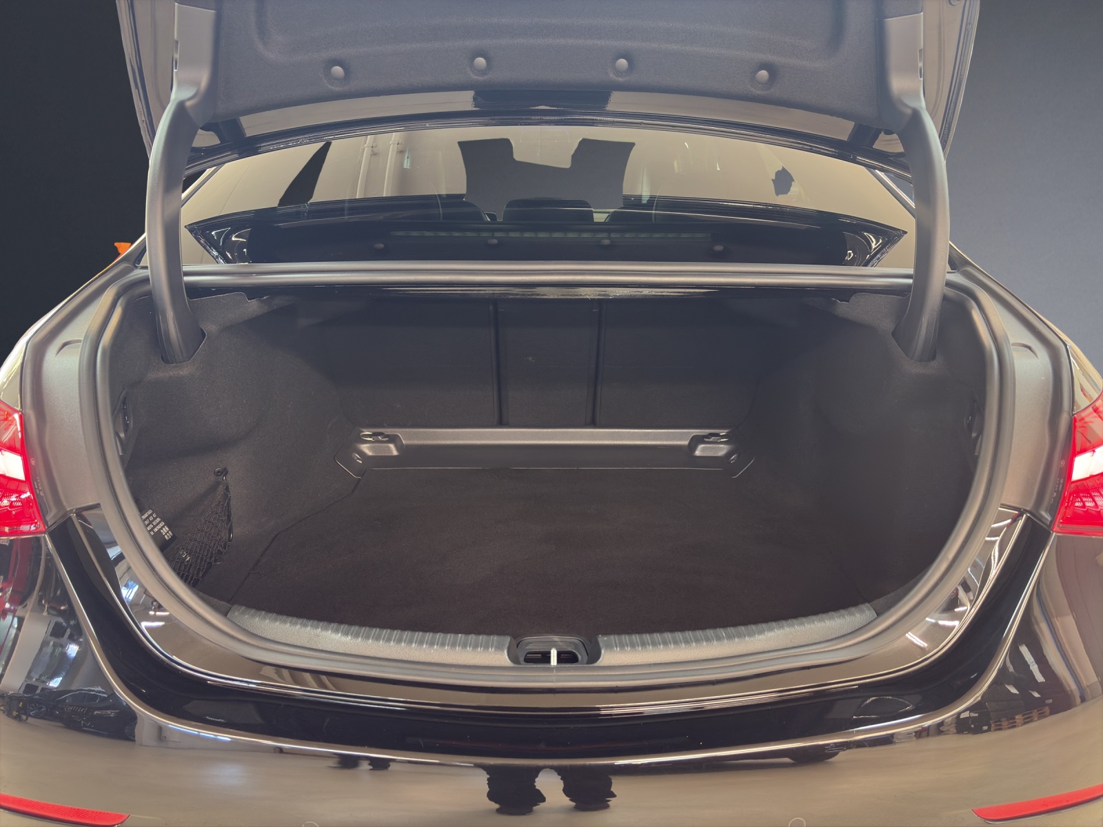 MERCEDES-BENZ C 300 4M AMG Line-image-16