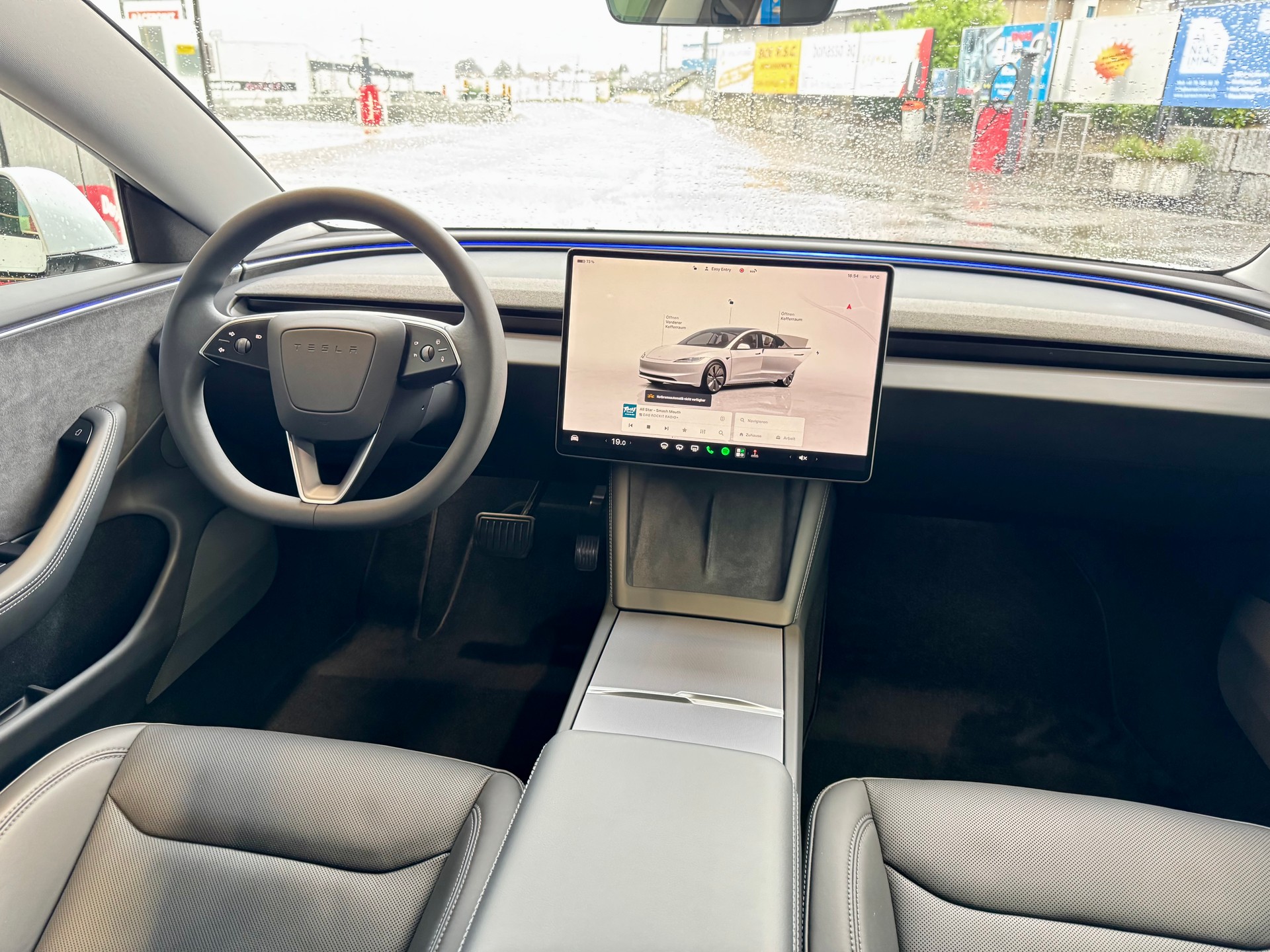 TESLA Model 3 Long Range Dual Motor AWD-image-4