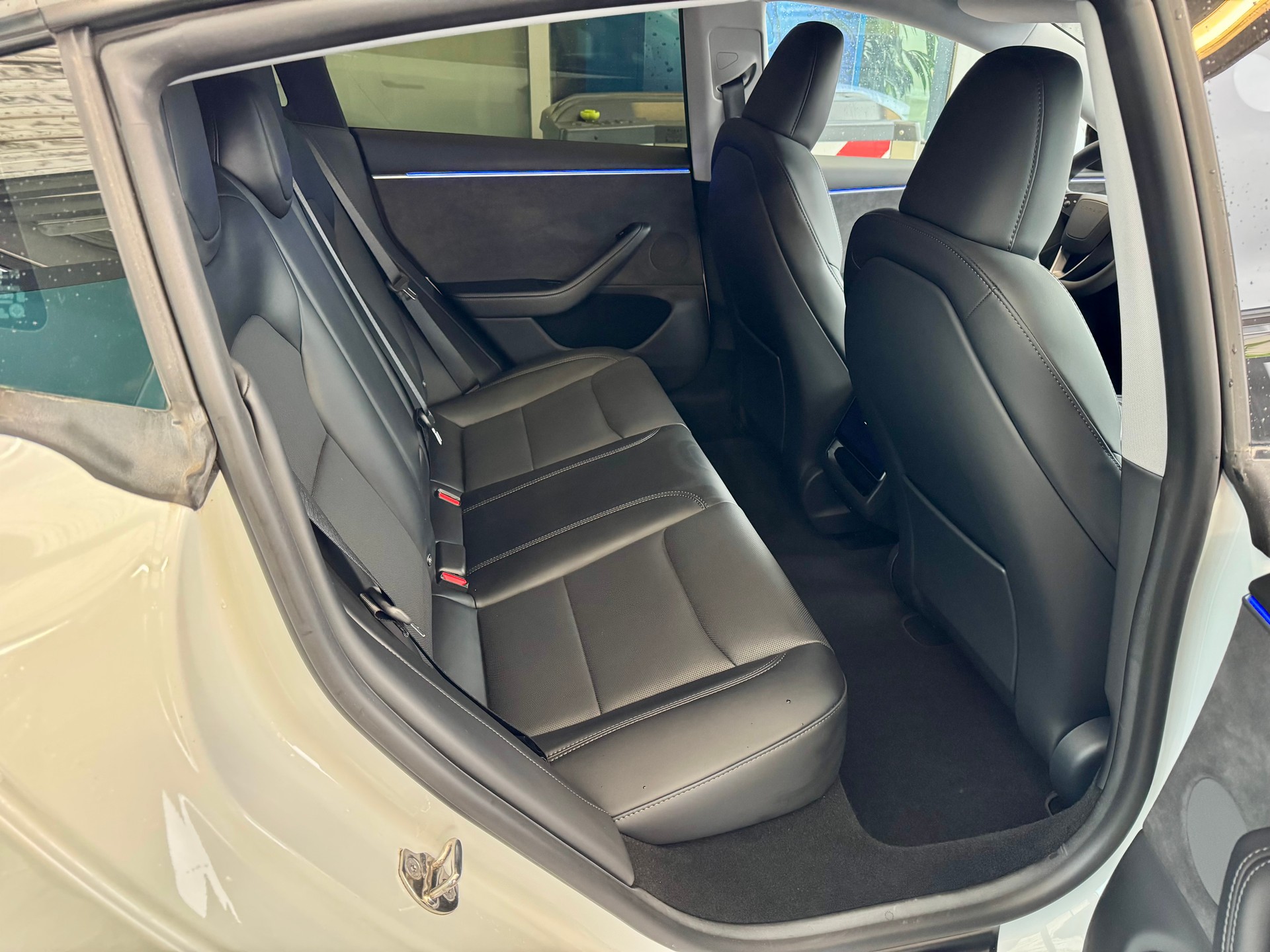 TESLA Model 3 Long Range Dual Motor AWD-image-7