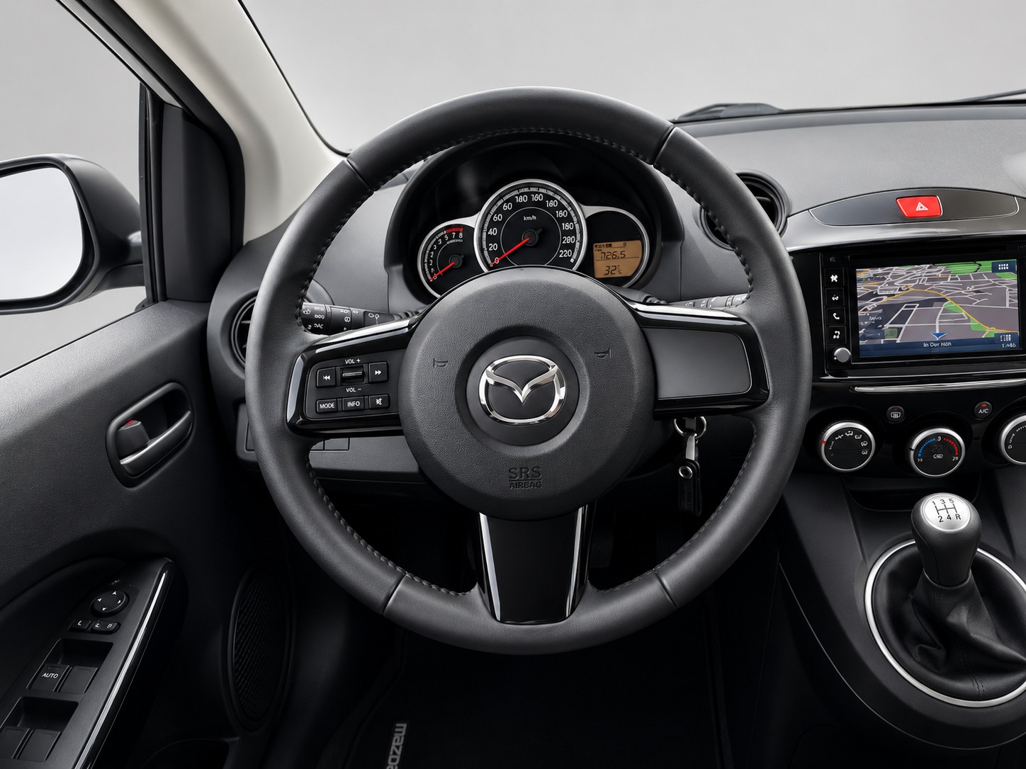 MAZDA 2 1.3i 16V Exclusive-image-11