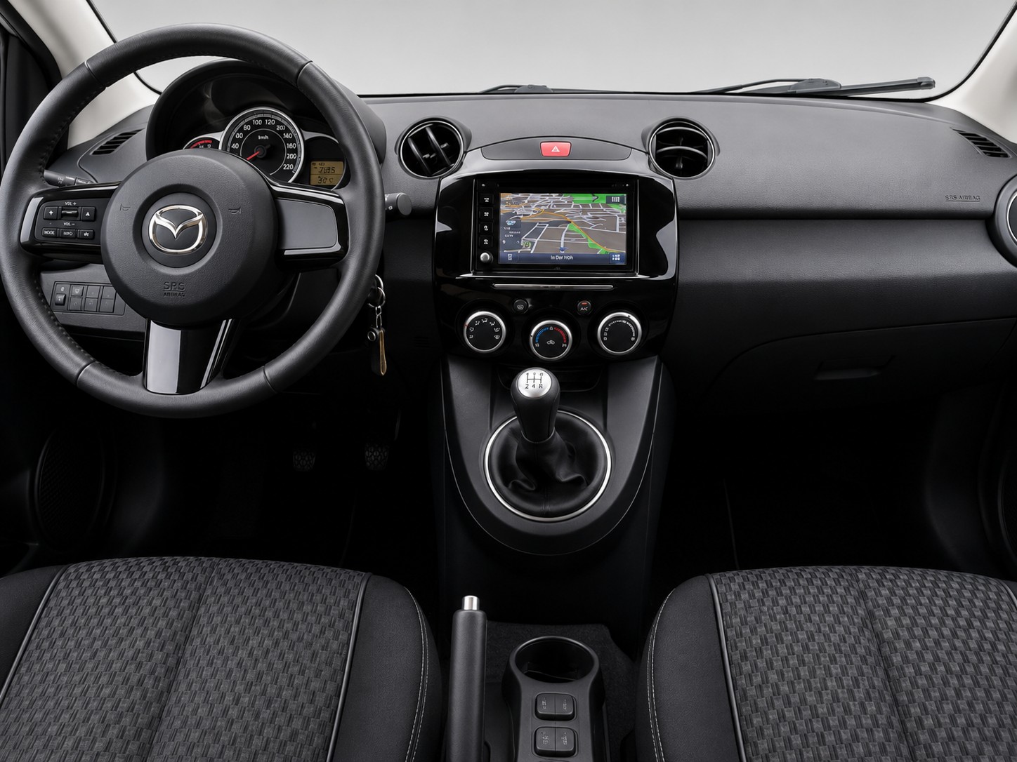 MAZDA 2 1.3i 16V Exclusive-image-12