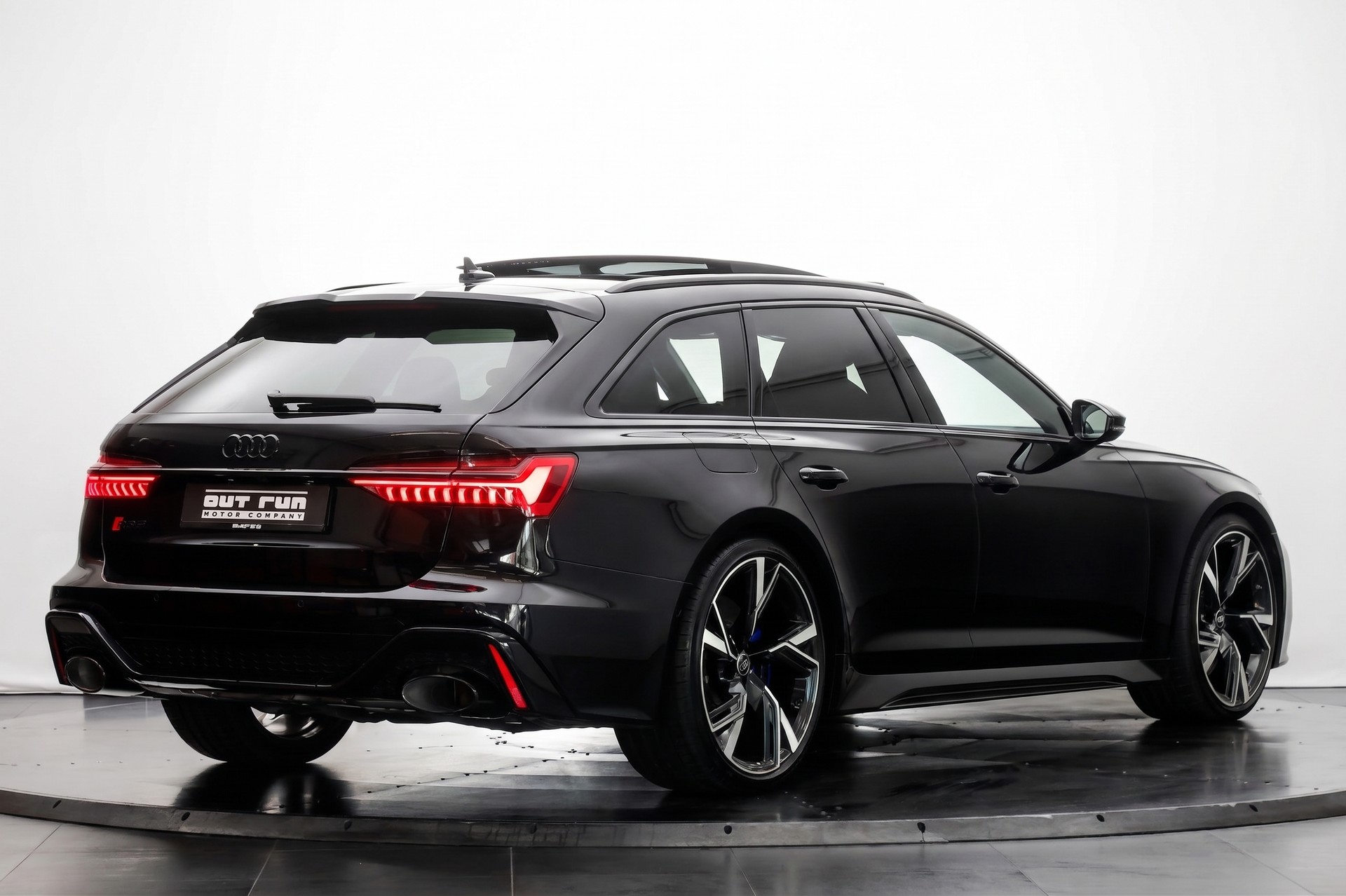 AUDI RS6 Avant 4.0 TFSI V8 quattro-image-7