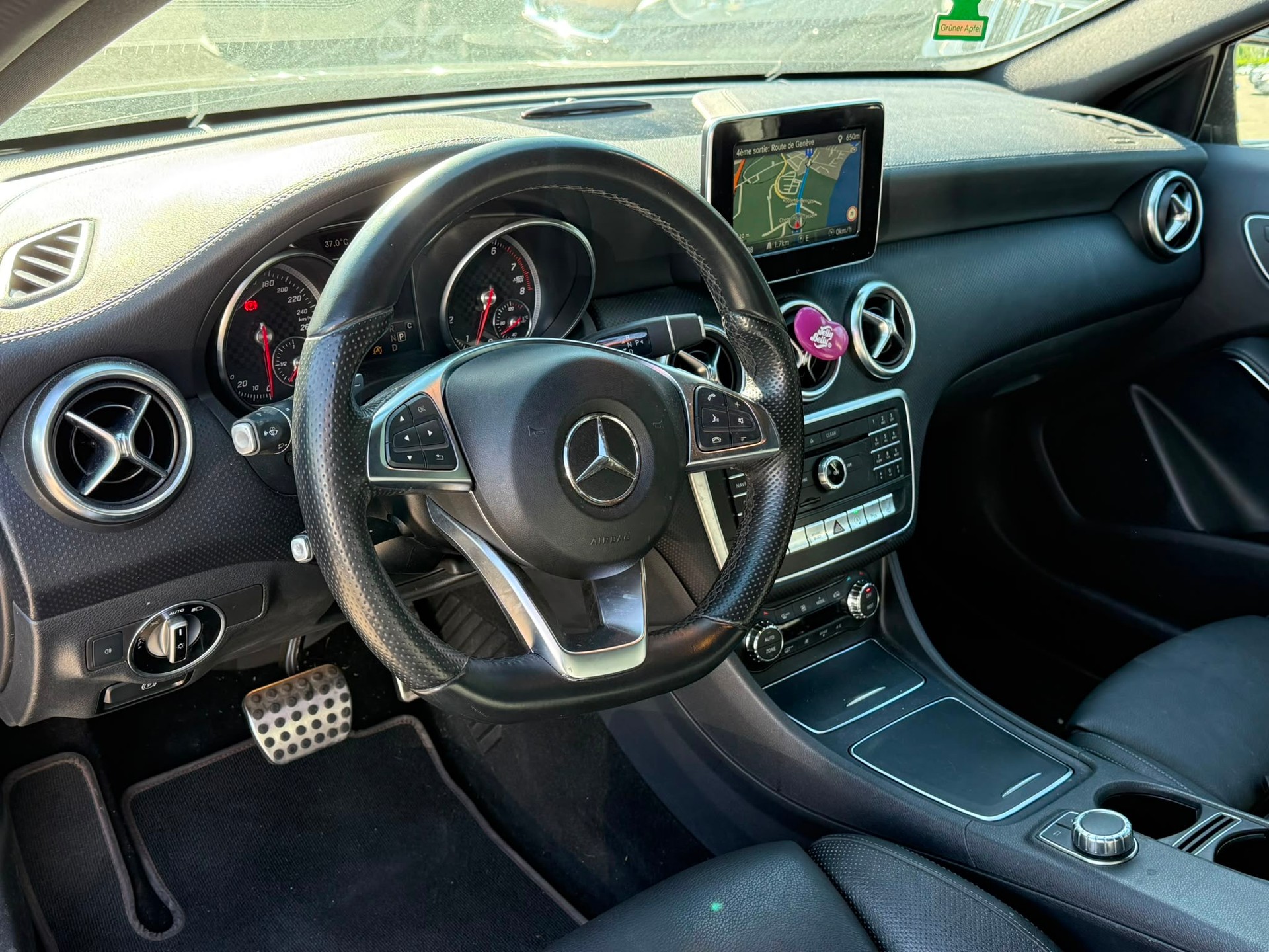 MERCEDES-BENZ A 250 Sport 4Matic 7G-DCT-image-11