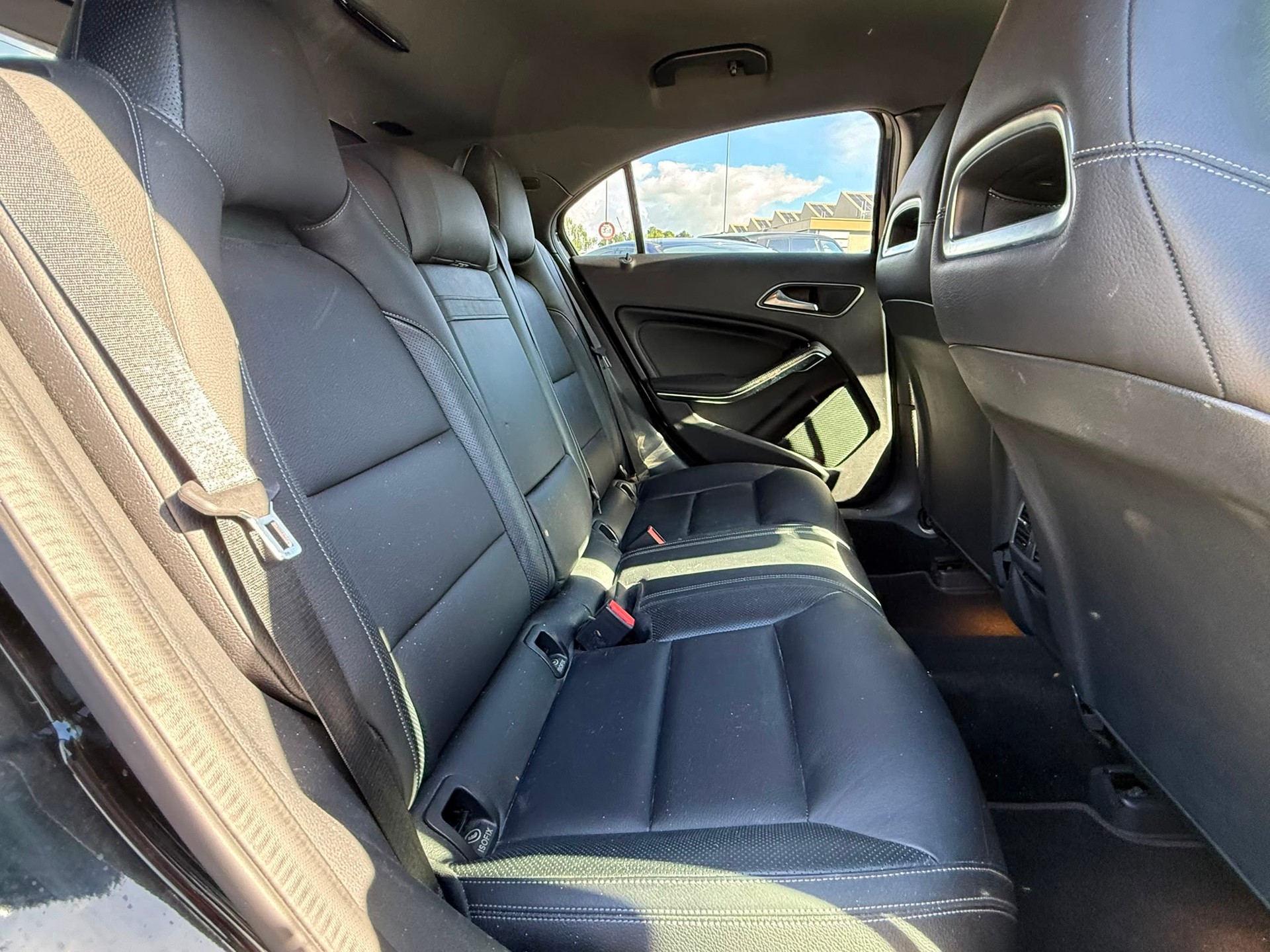MERCEDES-BENZ A 250 Sport 4Matic 7G-DCT-image-8