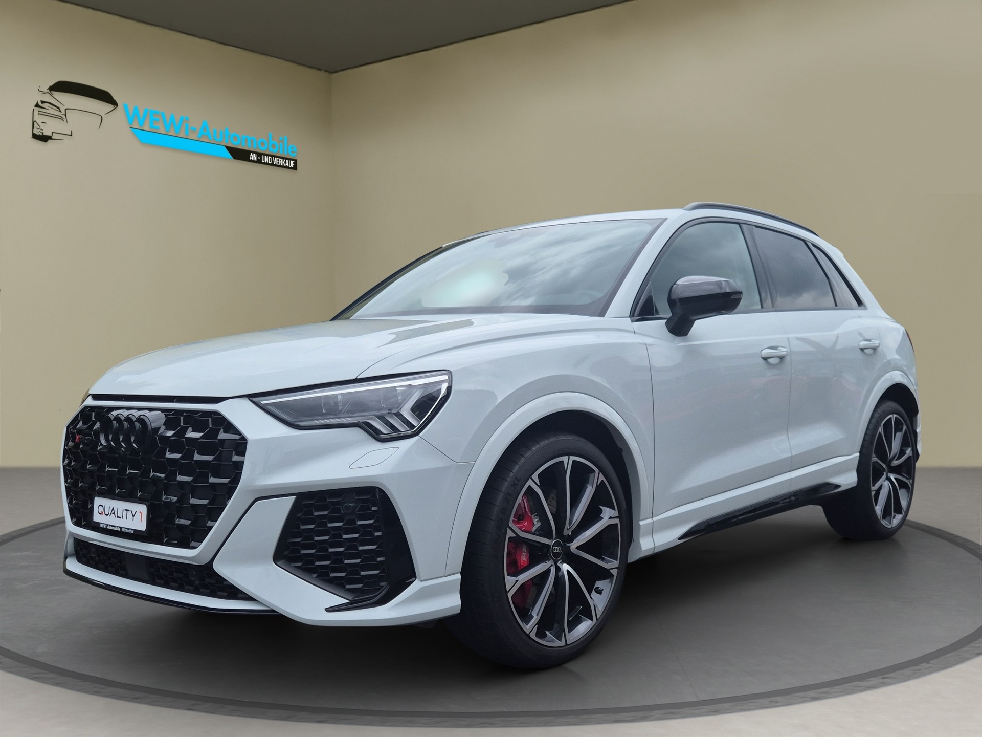 AUDI RS Q3 2.5 TFSI quattro S tronic-image-0