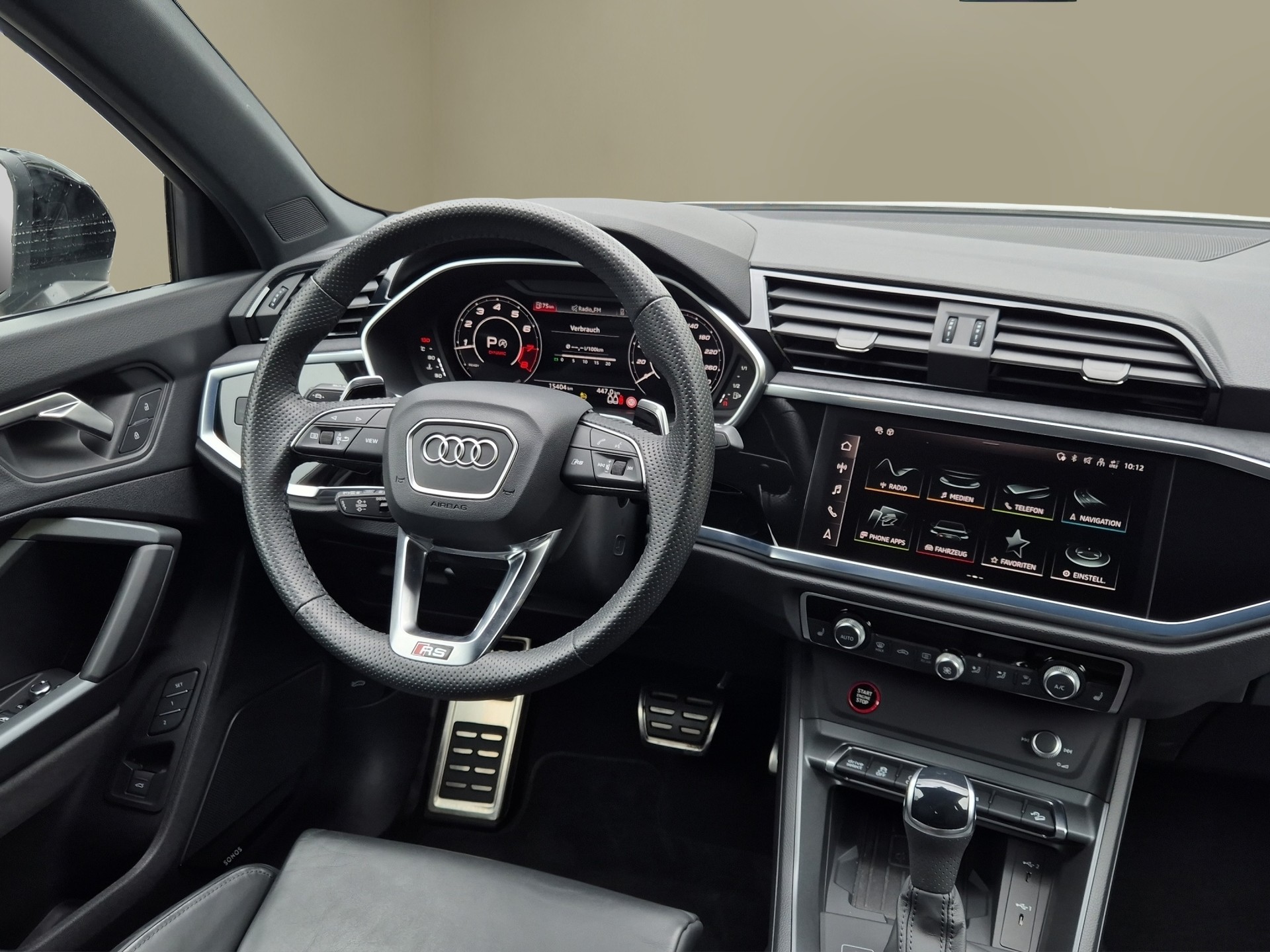 AUDI RS Q3 2.5 TFSI quattro S tronic-image-18