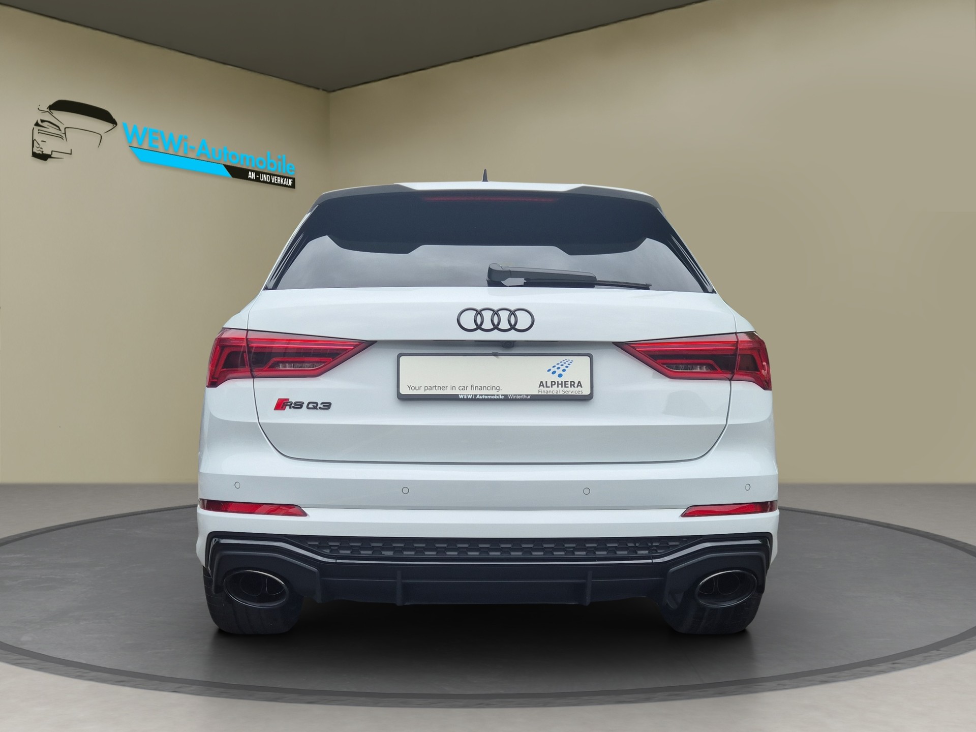 AUDI RS Q3 2.5 TFSI quattro S tronic-image-3