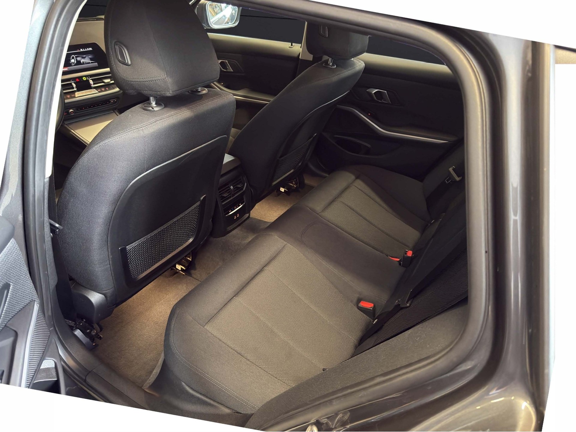 BMW 318d 48V Touring Sport Line Steptronic-image-10