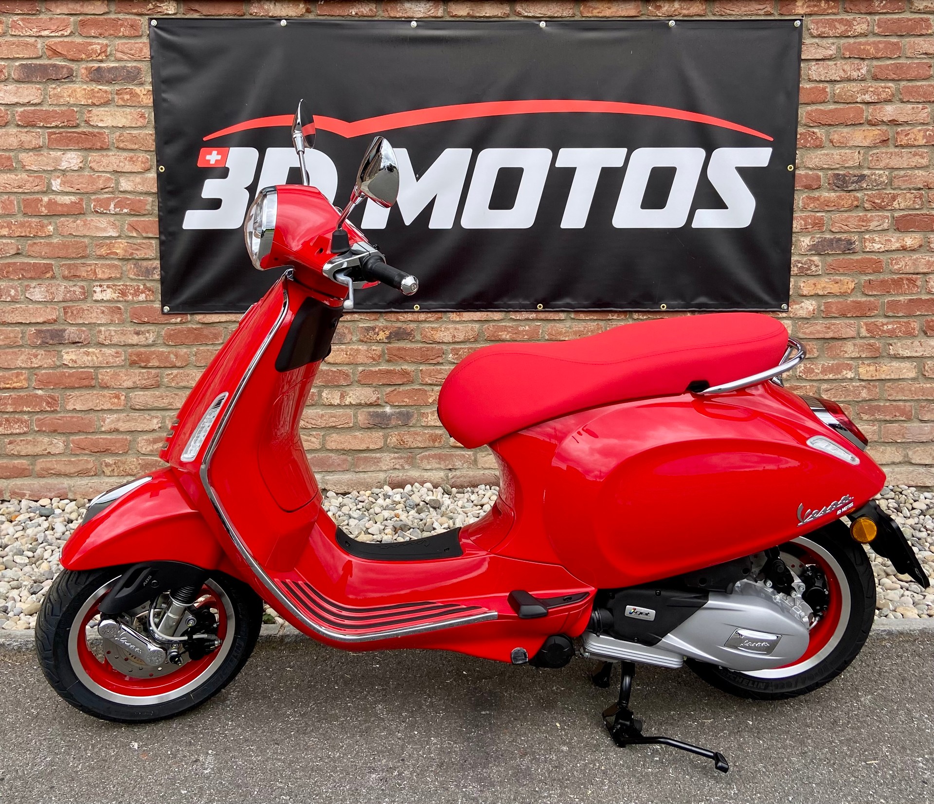 PIAGGIO Vespa 125 Primavera Red Euro 5+-showroom-element-3