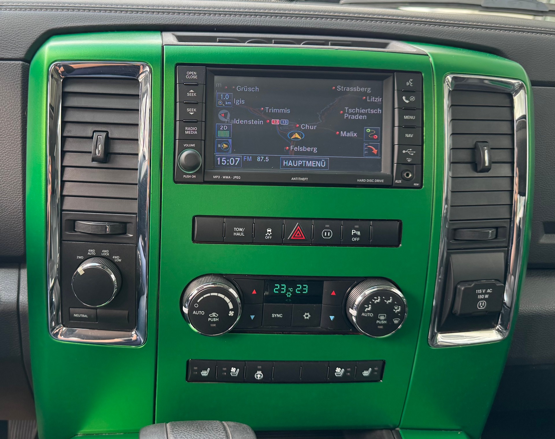 DODGE Ram 1500 Crew Cab 5.7l V8 Laremie-image-13