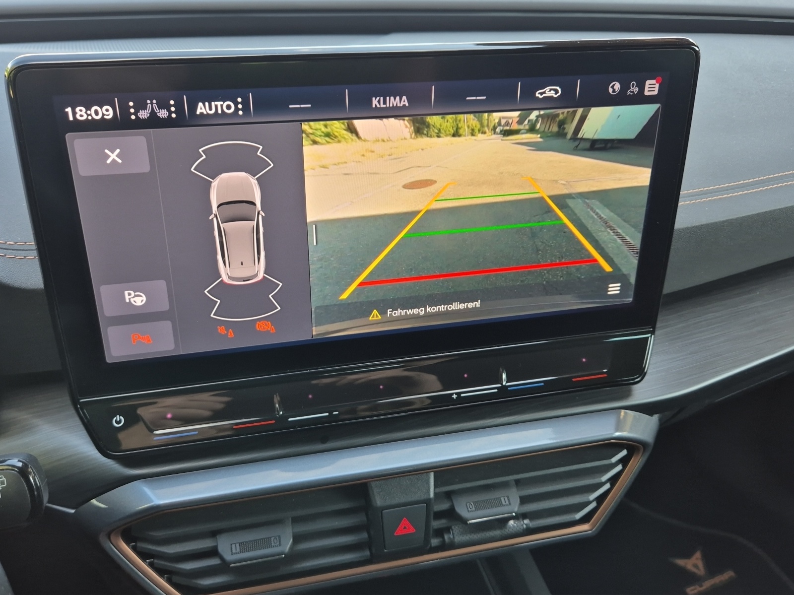 CUPRA Formentor 1.4 e-HYBRID pHEV Inicio DSG*Anhängerkupplung*-image-11