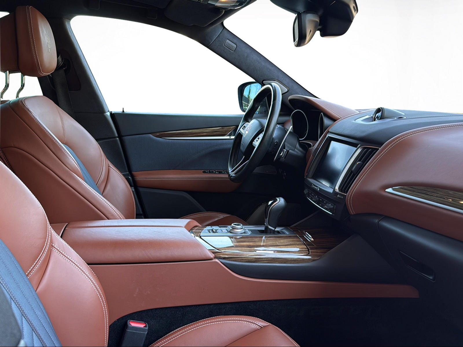 MASERATI Levante S 3.0 V6 GranLusso Automatica MY18-image-9