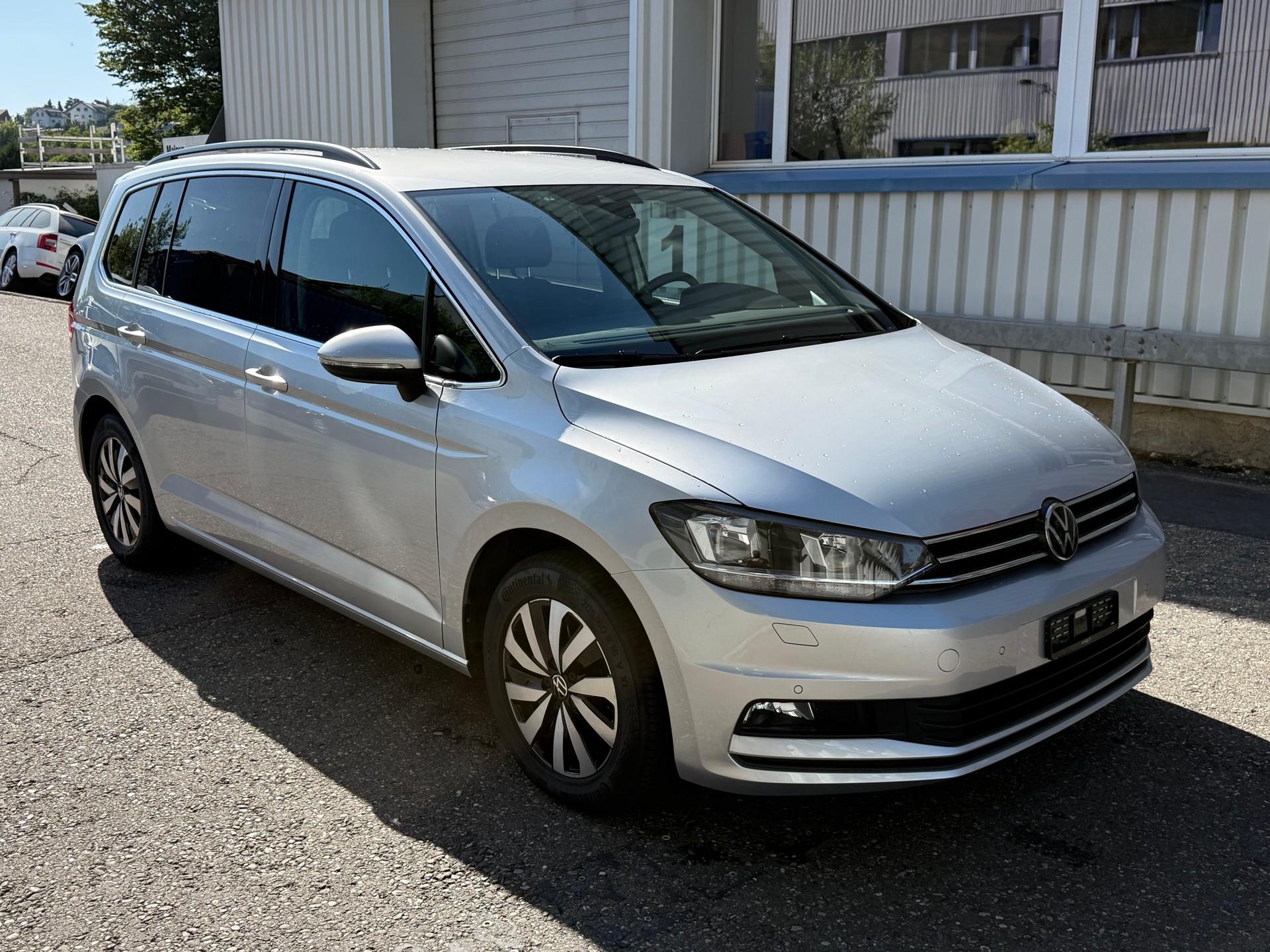 VW Touran 2.0 TDI BlueMotion Technology Comfortline DSG-image-1