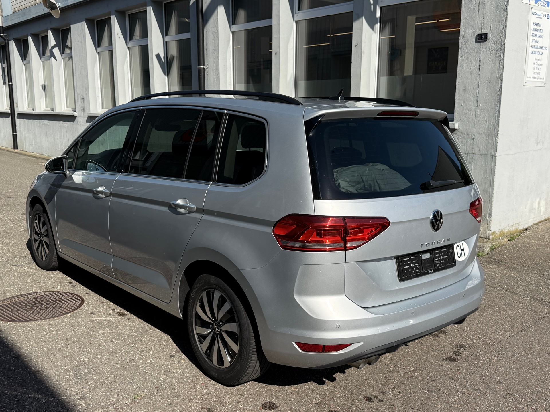 VW Touran 2.0 TDI BlueMotion Technology Comfortline DSG-image-3
