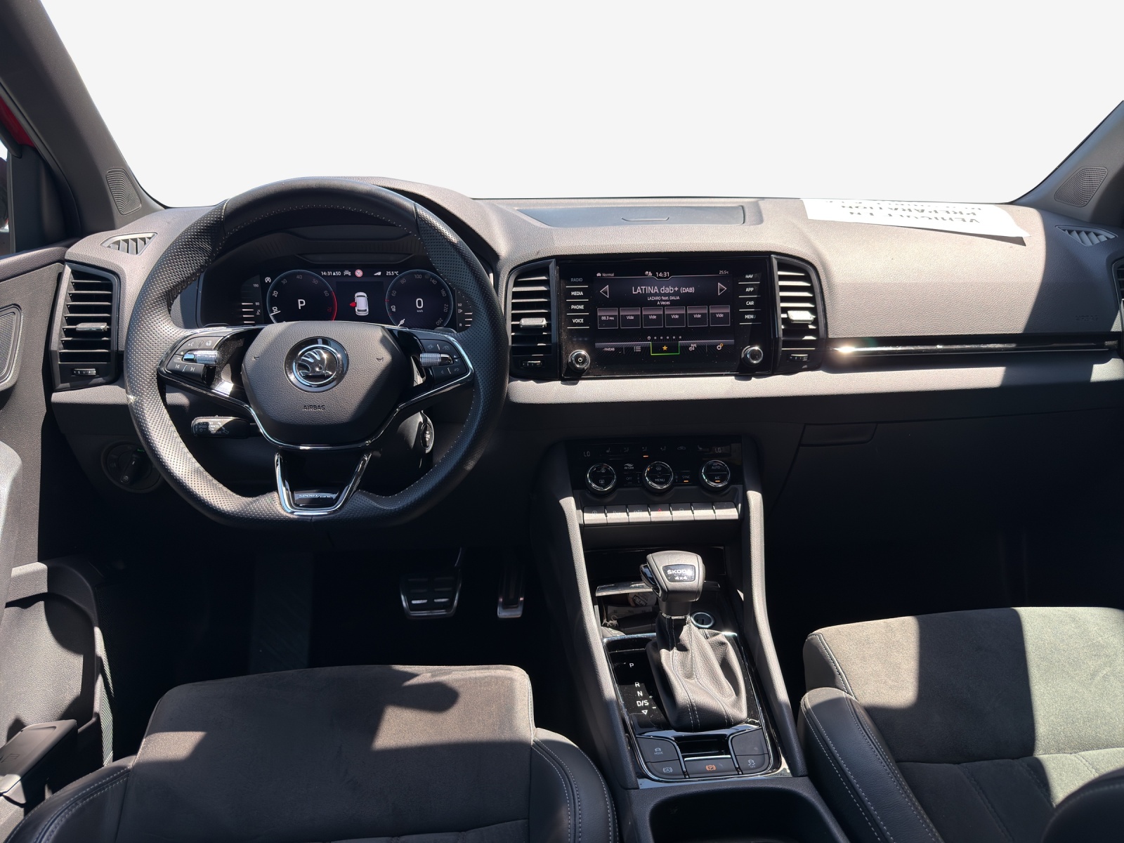 SKODA Karoq 2.0 TSI SportLine 4x4 DSG-image-8