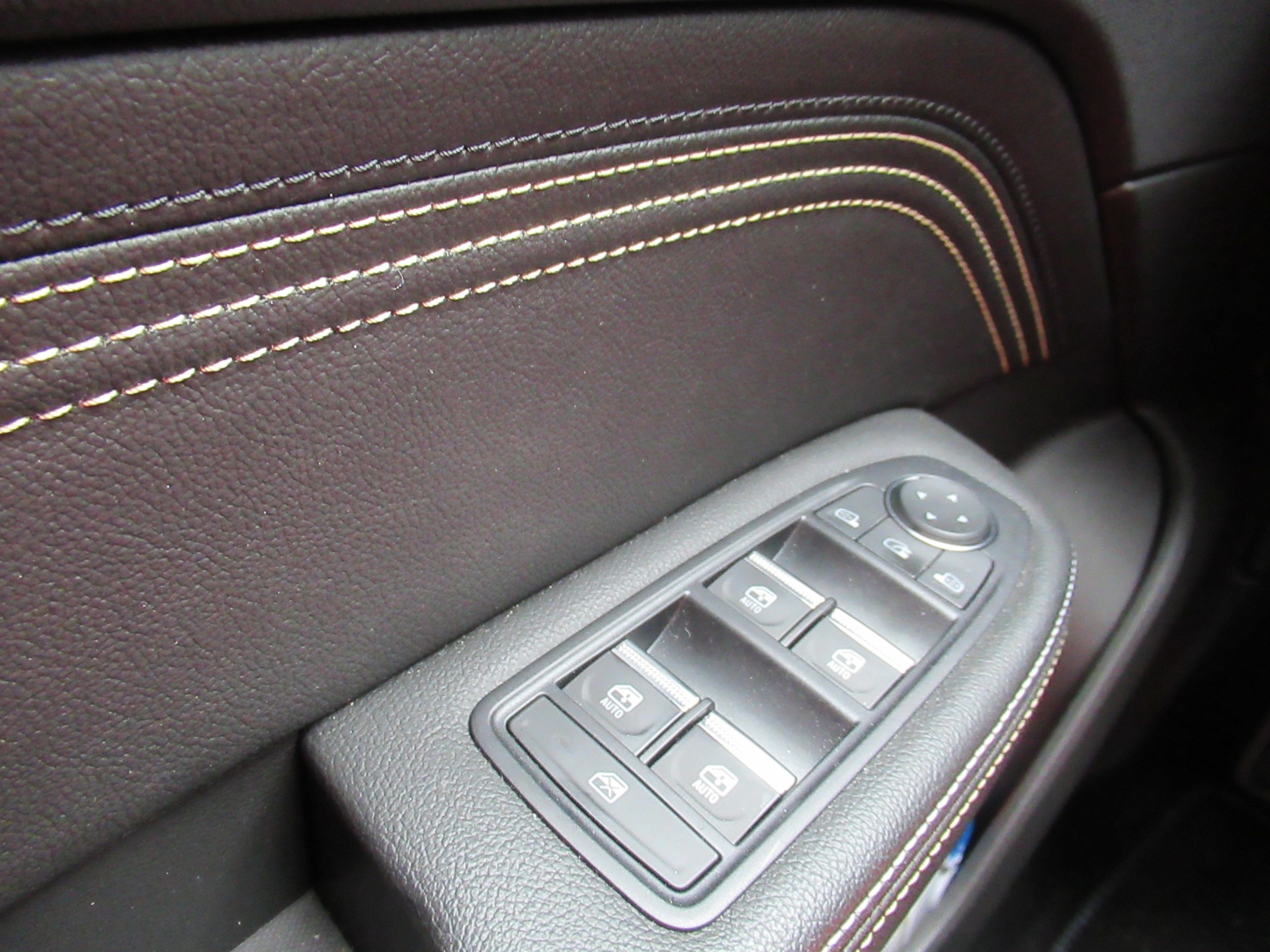 RENAULT Arkana 1.6 E-Tech Engineered-image-5