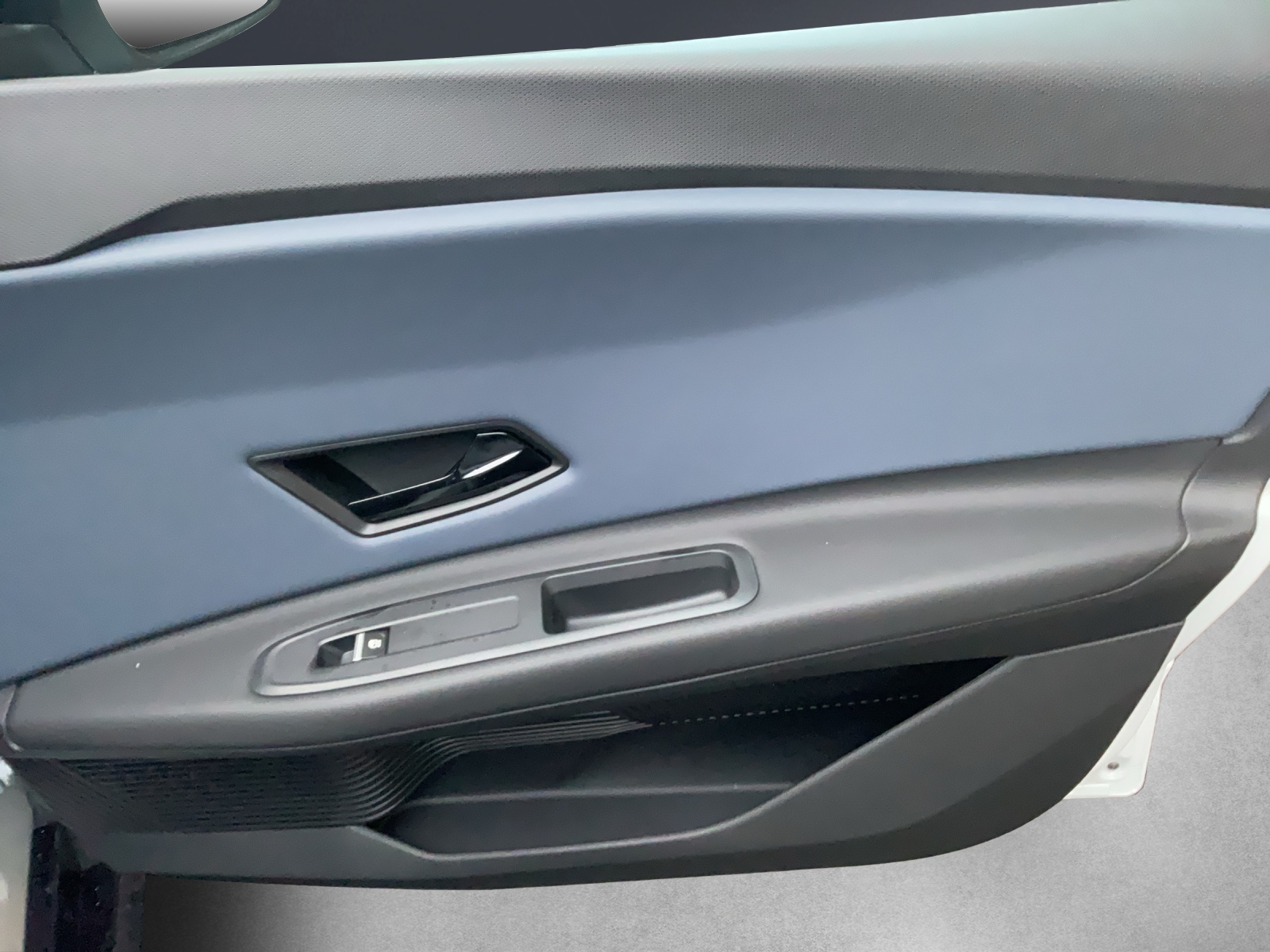 NISSAN Micra 52kWh Evolve-image-8