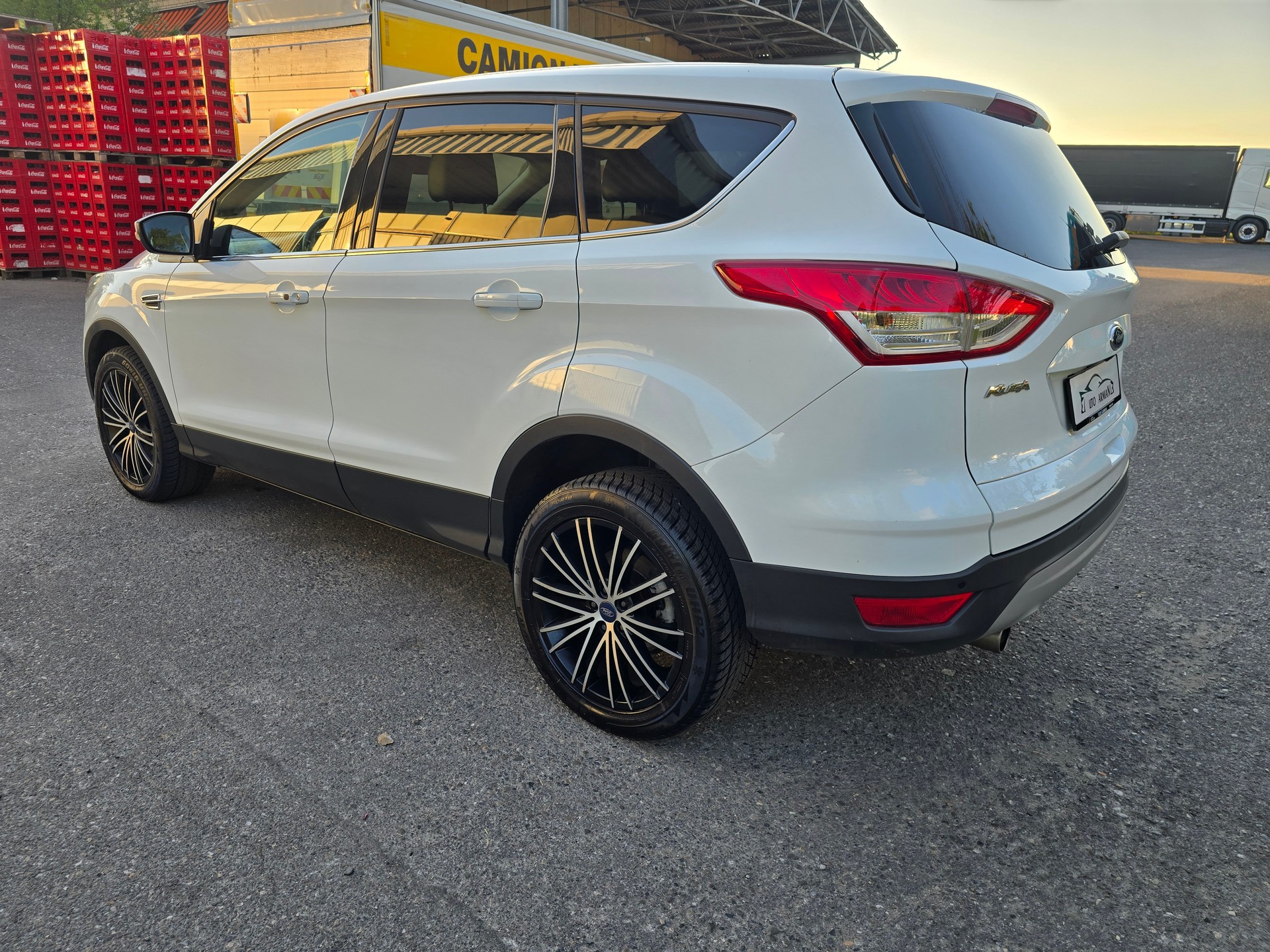 FORD Kuga 2.0 TDCi Titanium 4WD PowerShift-image-4