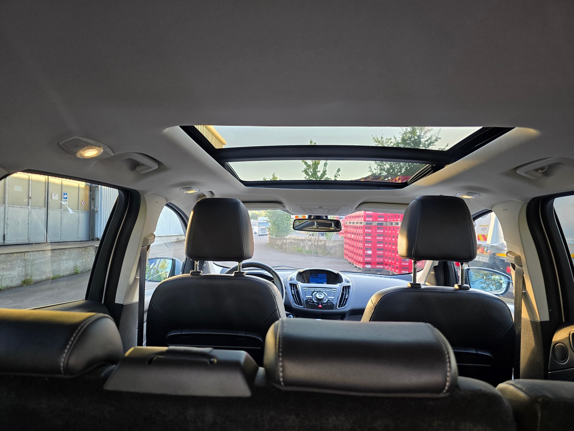FORD Kuga 2.0 TDCi Titanium 4WD PowerShift-image-18