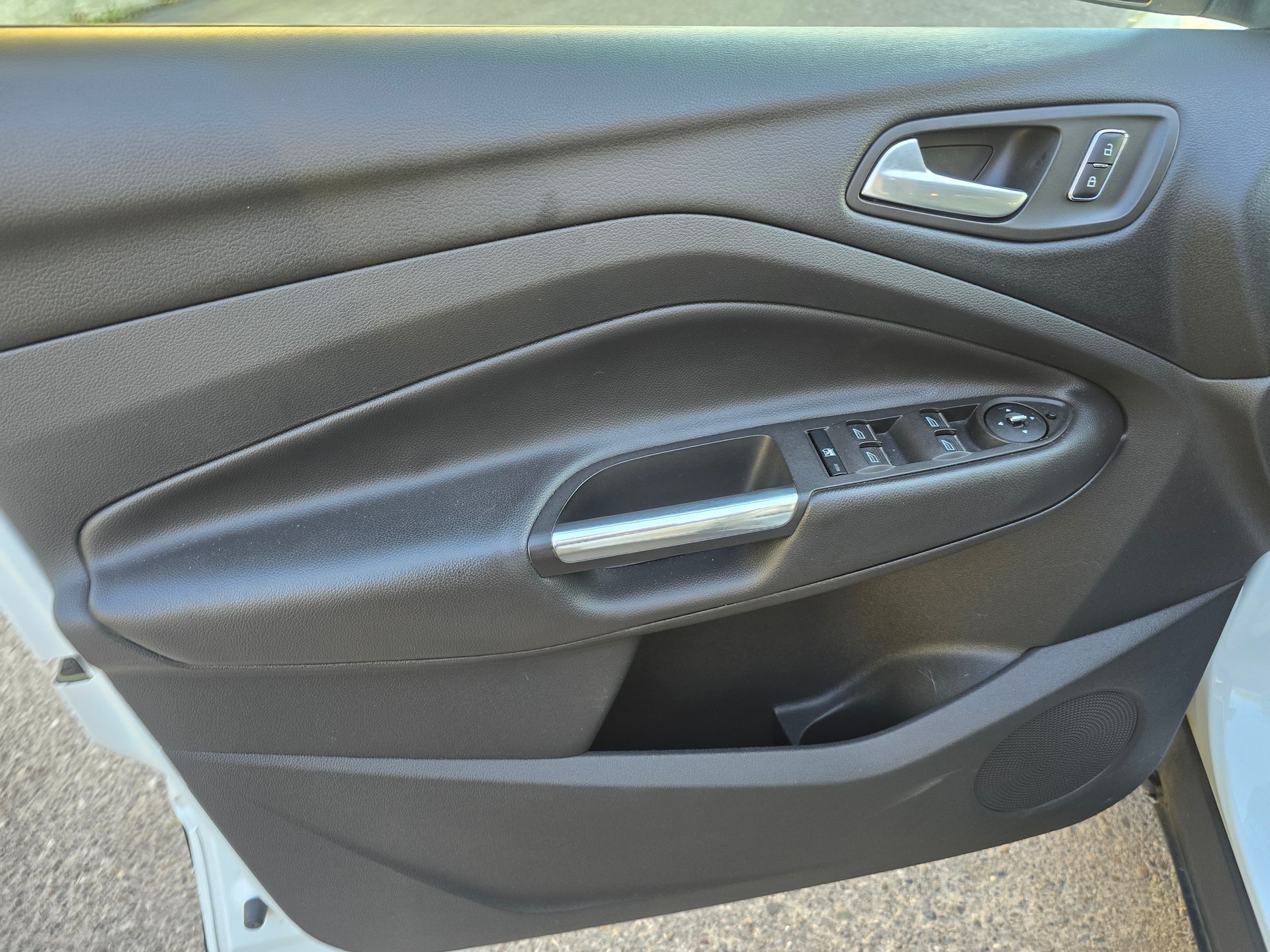 FORD Kuga 2.0 TDCi Titanium 4WD PowerShift-image-13