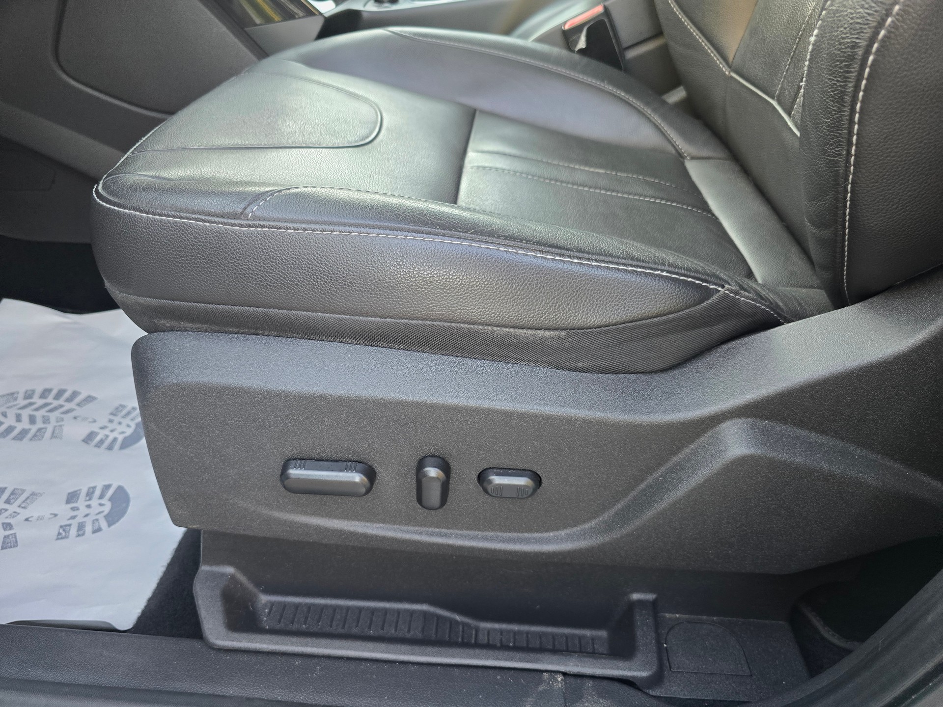 FORD Kuga 2.0 TDCi Titanium 4WD PowerShift-image-14