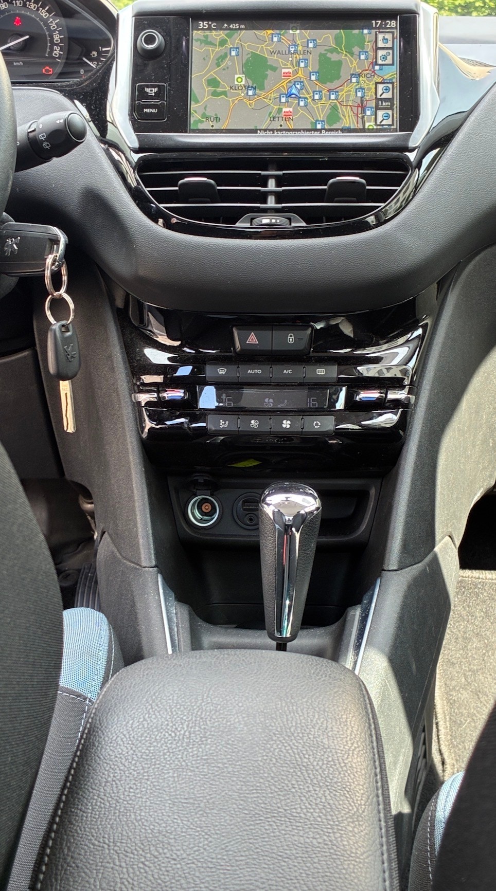 PEUGEOT 1.6 VTi Allure-image-2