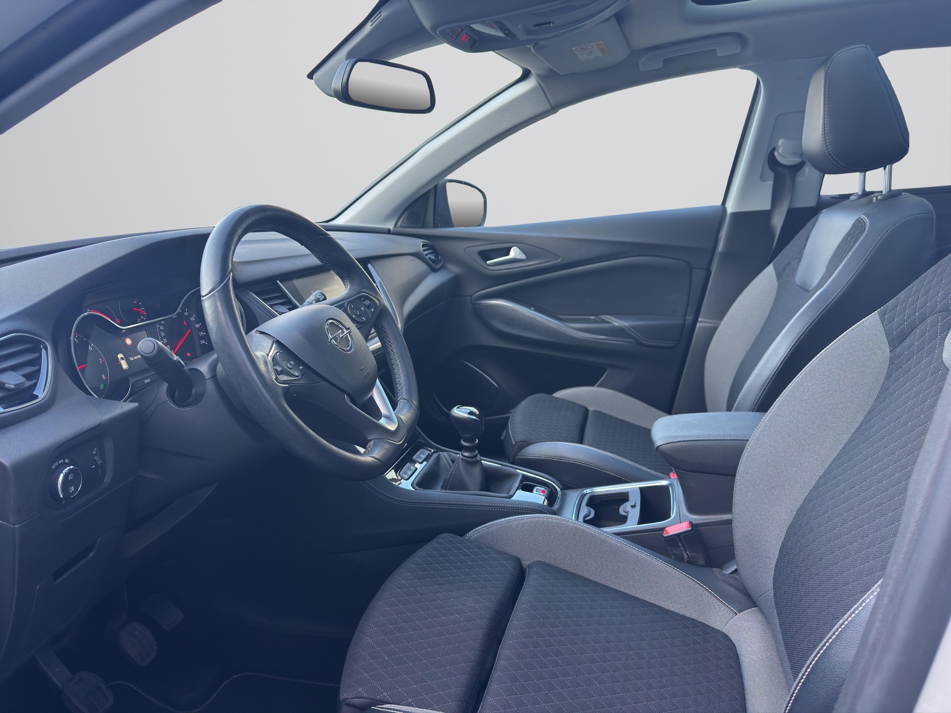 OPEL Grandland X 1.2 T Ultimate-image-4