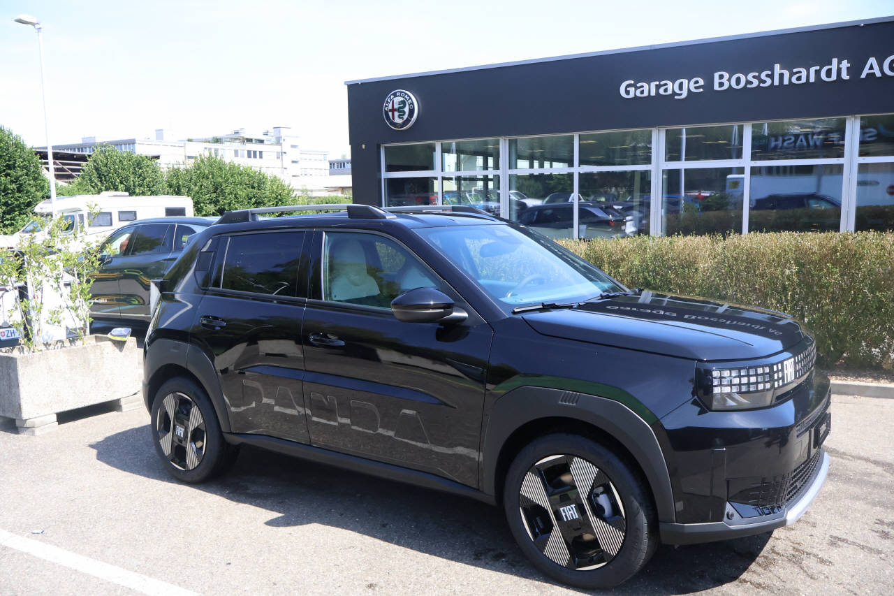FIAT Grande Panda 1.2 Hybrid La Prima-image-1