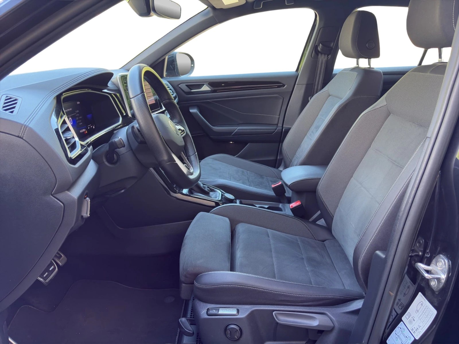 VW 2.0 TSI R-Line DSG 4motion-image-16