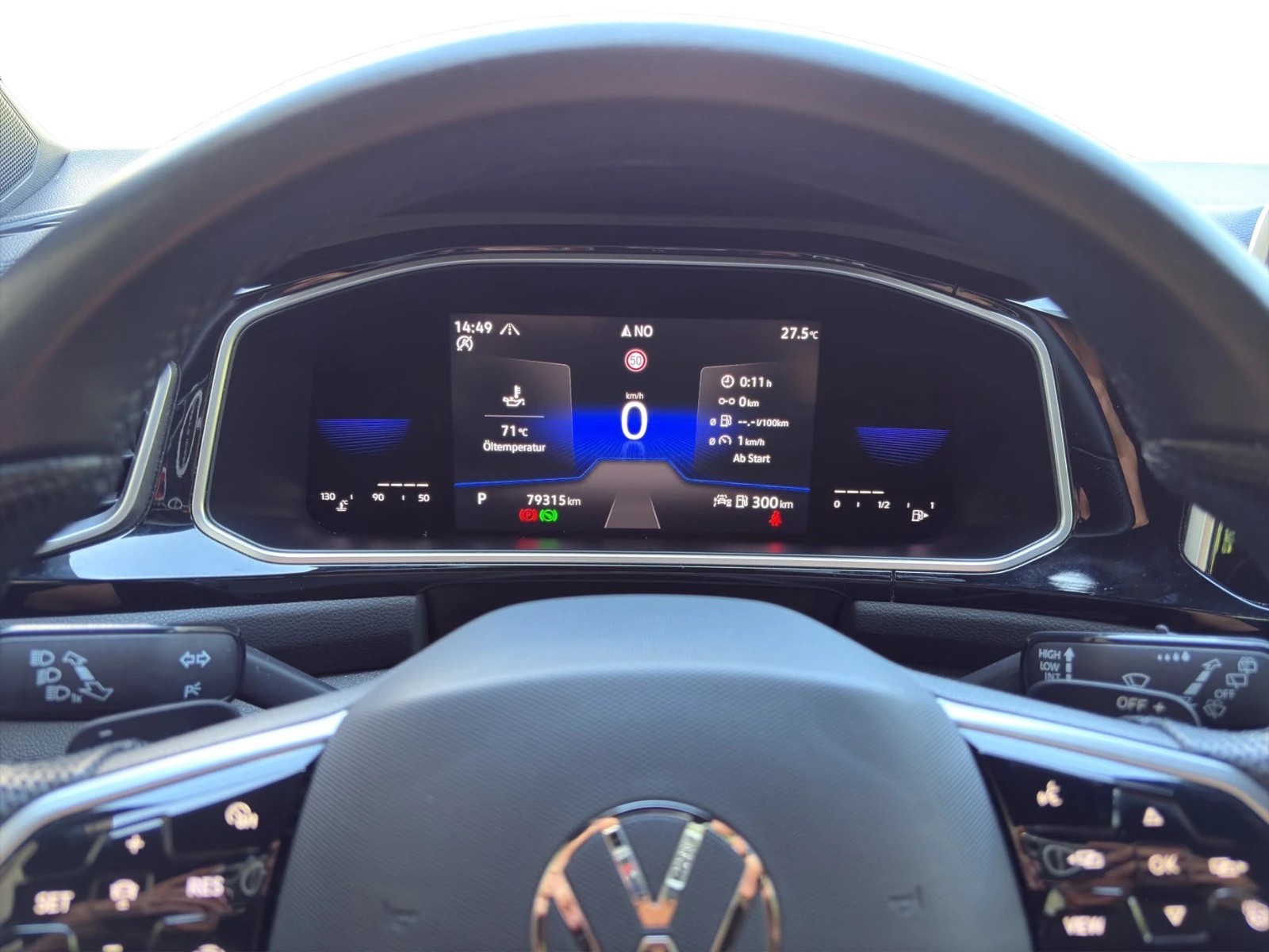 VW 2.0 TSI R-Line DSG 4motion-image-12