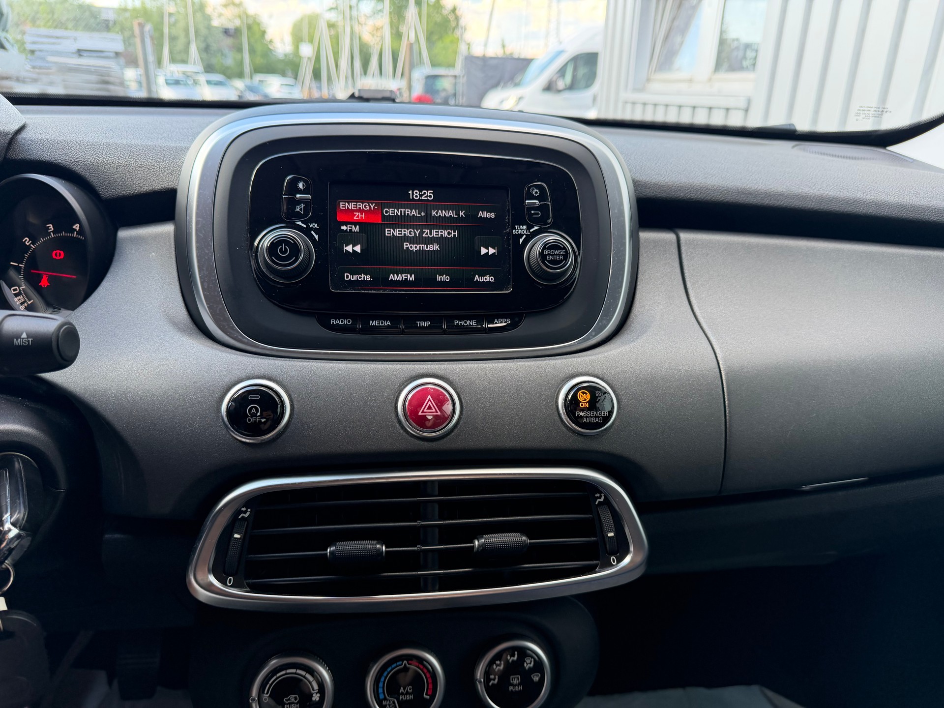 FIAT 500X 1.4T Pop Star-image-11