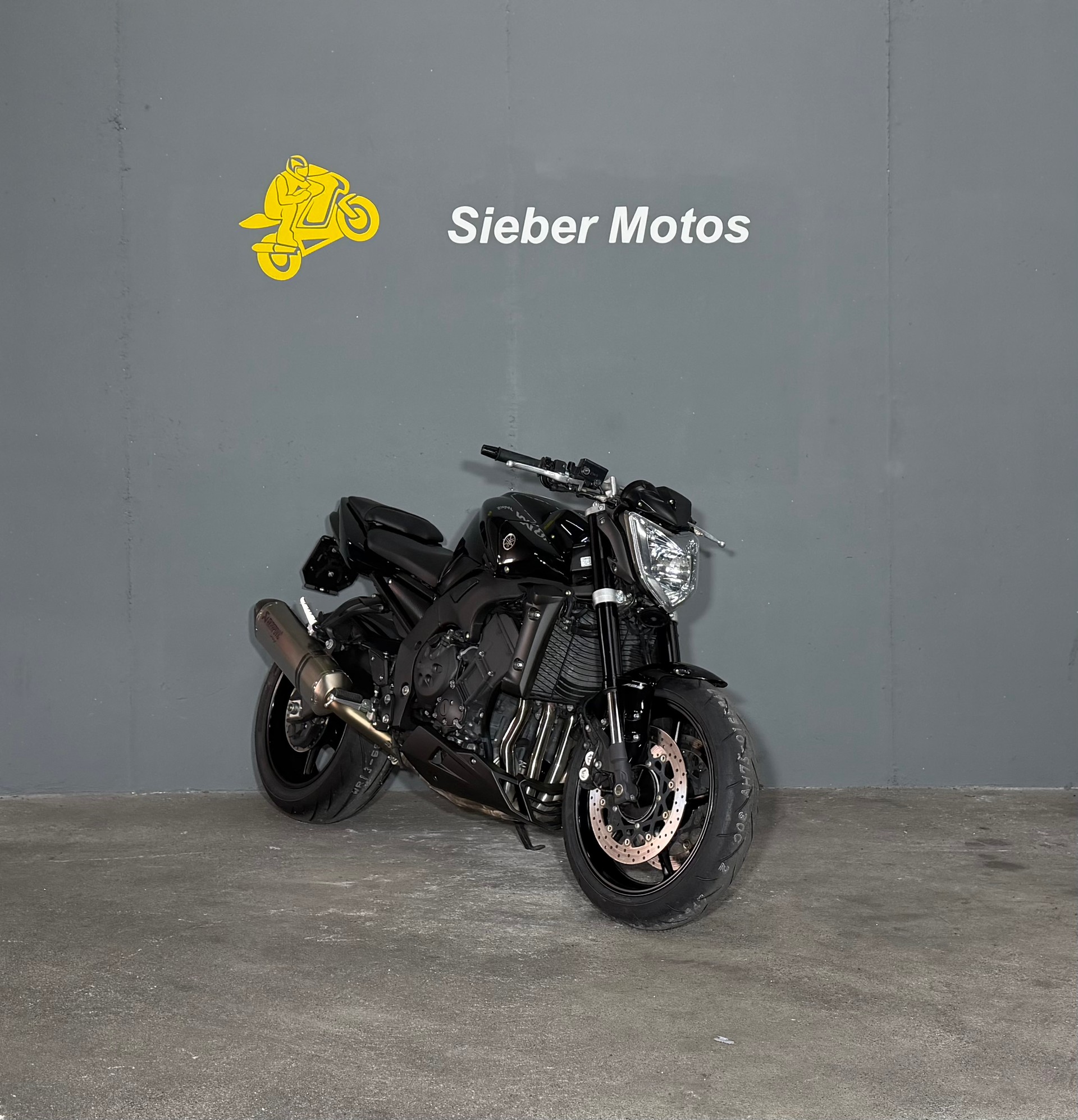 YAMAHA FZ1 N ABS-showroom-element-1