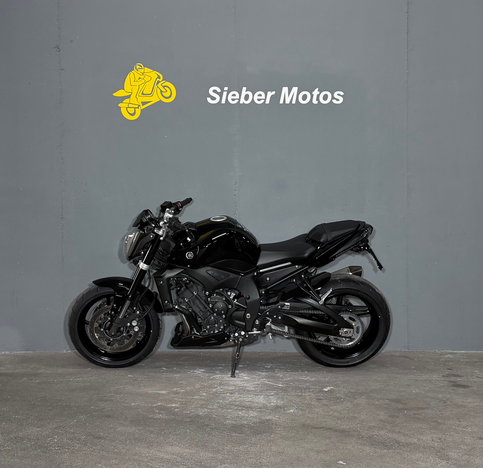 YAMAHA FZ1 N ABS-showroom-element-2