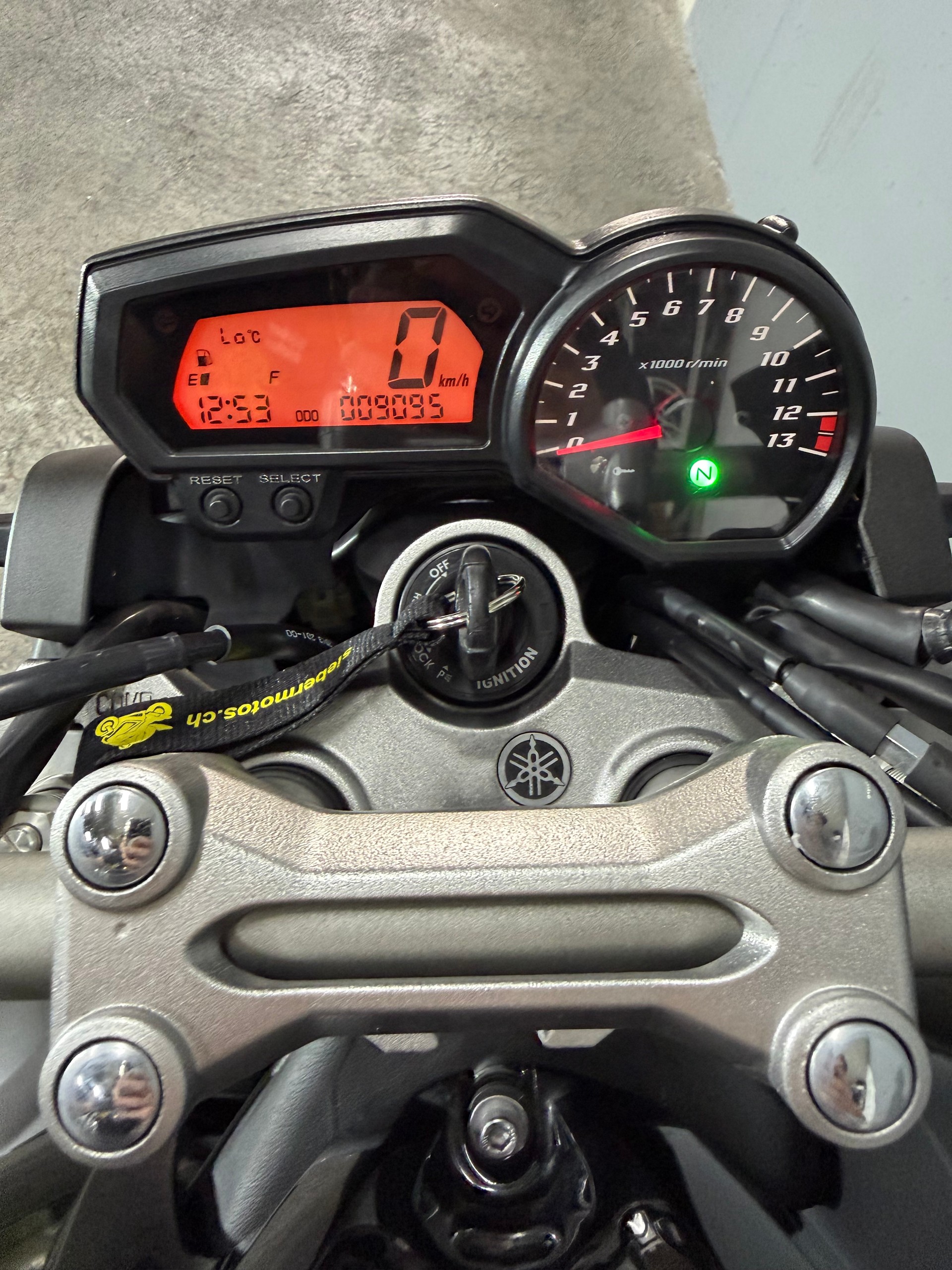 YAMAHA FZ1 N ABS-image-4