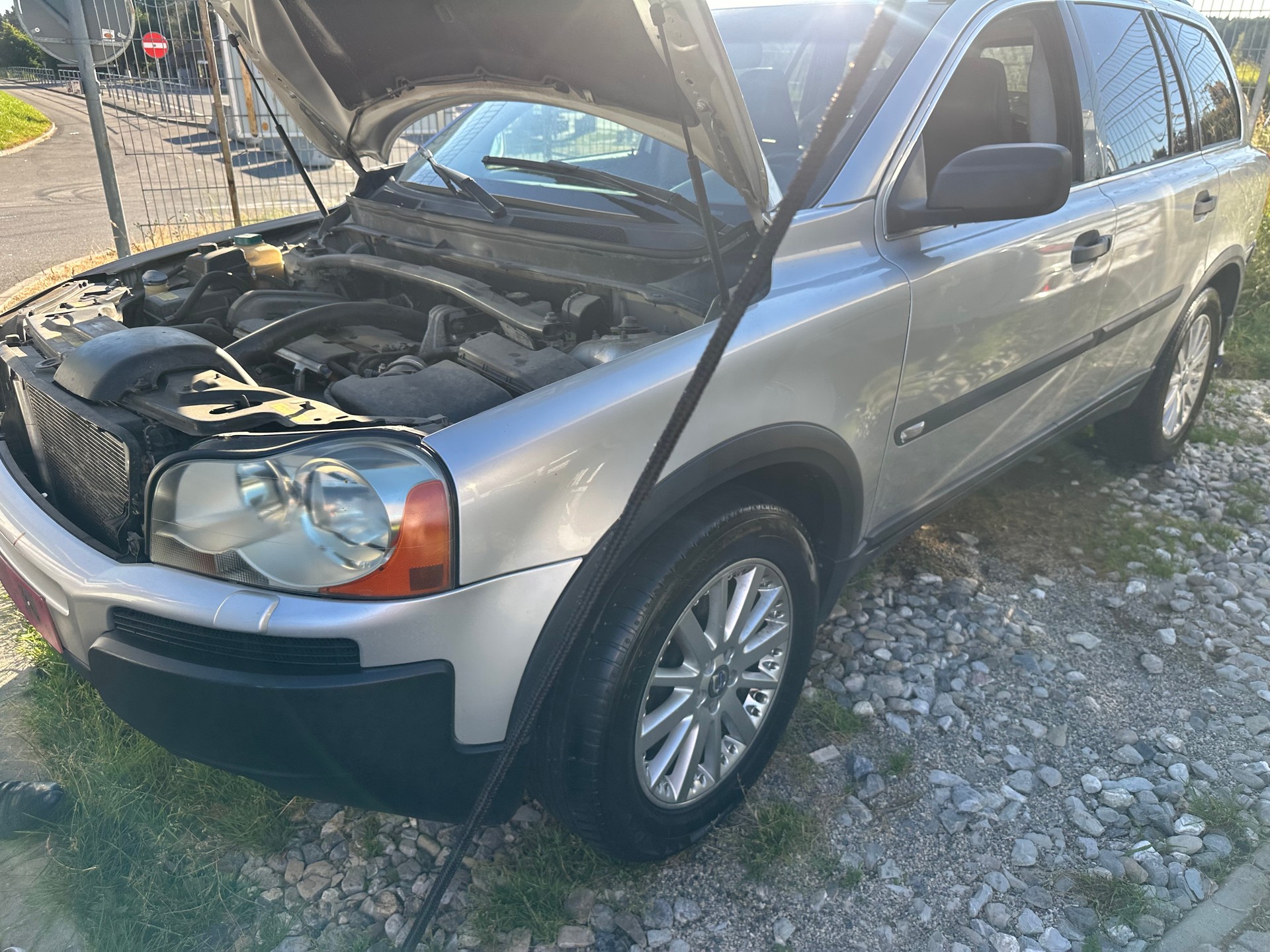 VOLVO XC90 2.5T AWD Kinetic-image-11