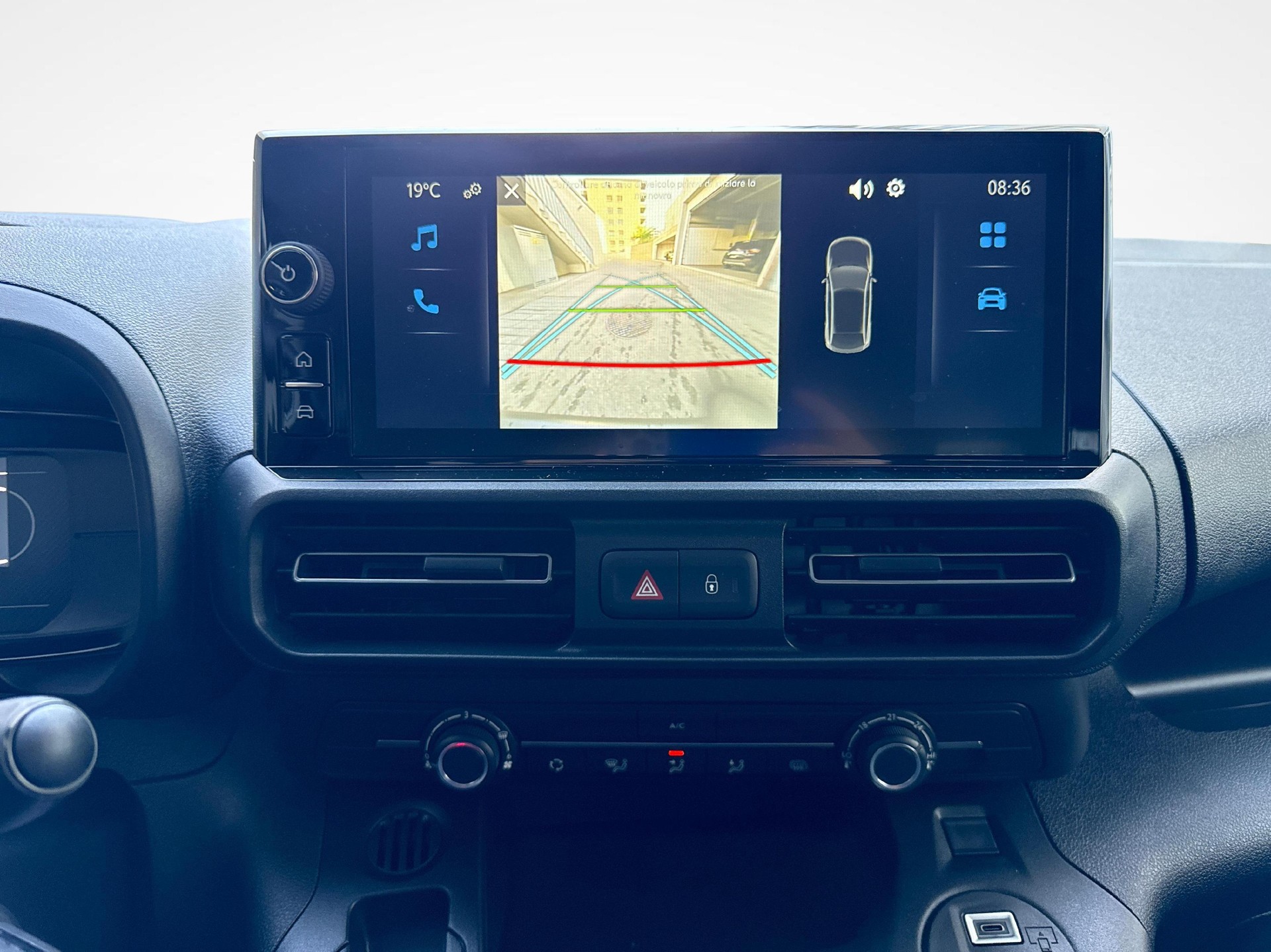 TOYOTA PROACE CITY Van L2 52KWh Active-image-10