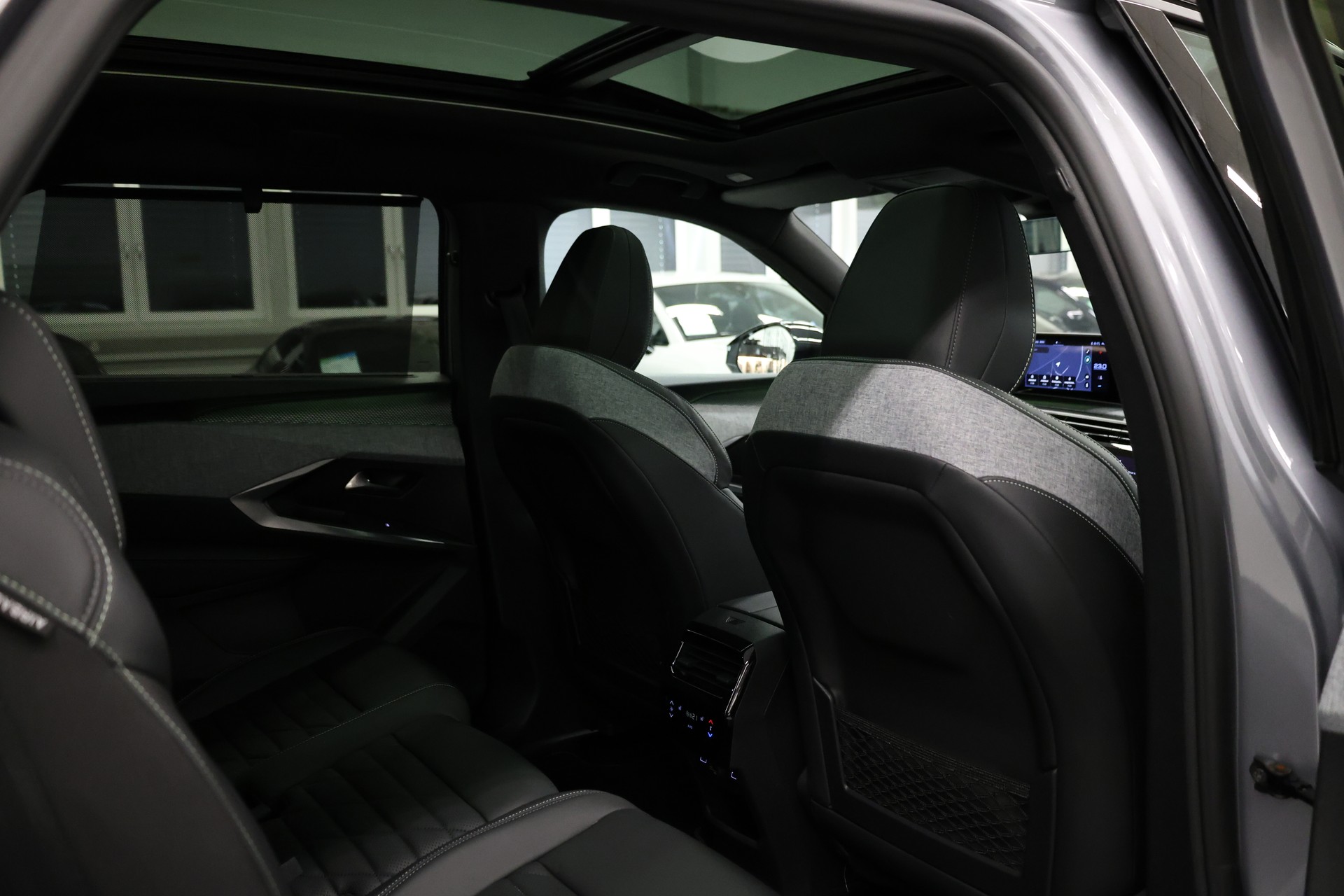 PEUGEOT 5008 e-GT Exclusive-image-27