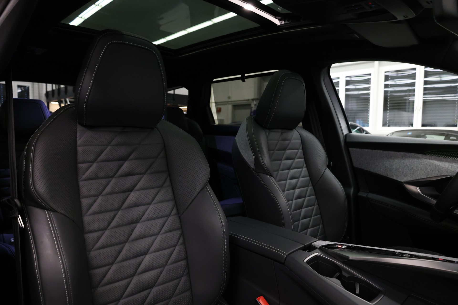 PEUGEOT 5008 e-GT Exclusive-image-19