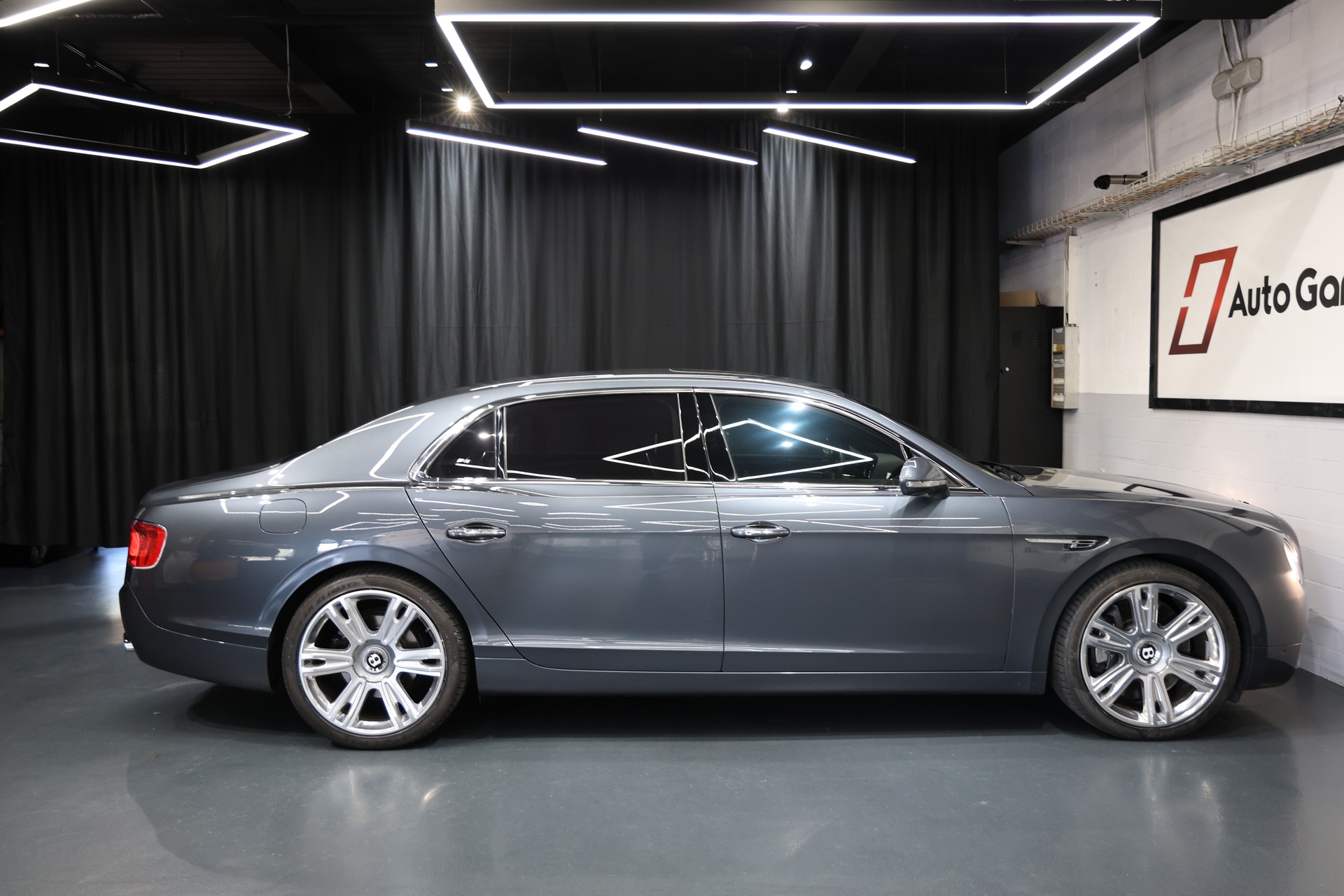 BENTLEY Flying Spur 6.0 625PS Voll-image-17