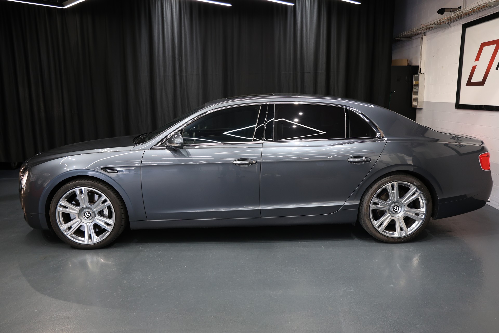 BENTLEY Flying Spur 6.0 625PS Voll-image-6